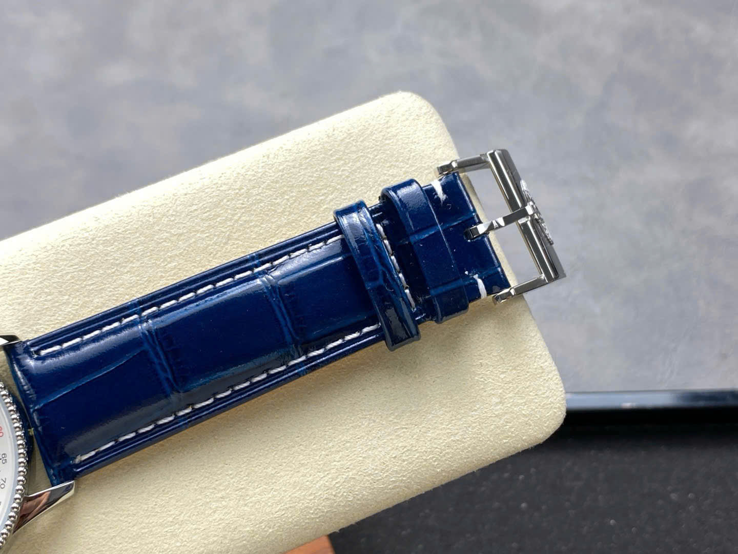 Breitling Navitimer Watch Blue Dial 41mm - Image 8