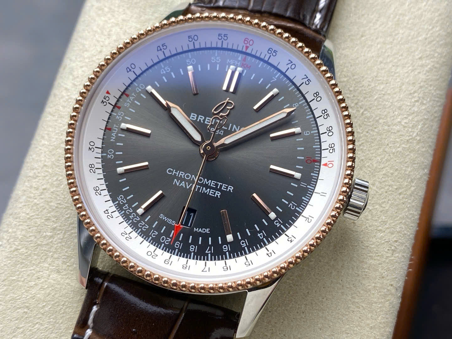 Breitling Navitimer Watch Leather Strap 41mm - Image 4