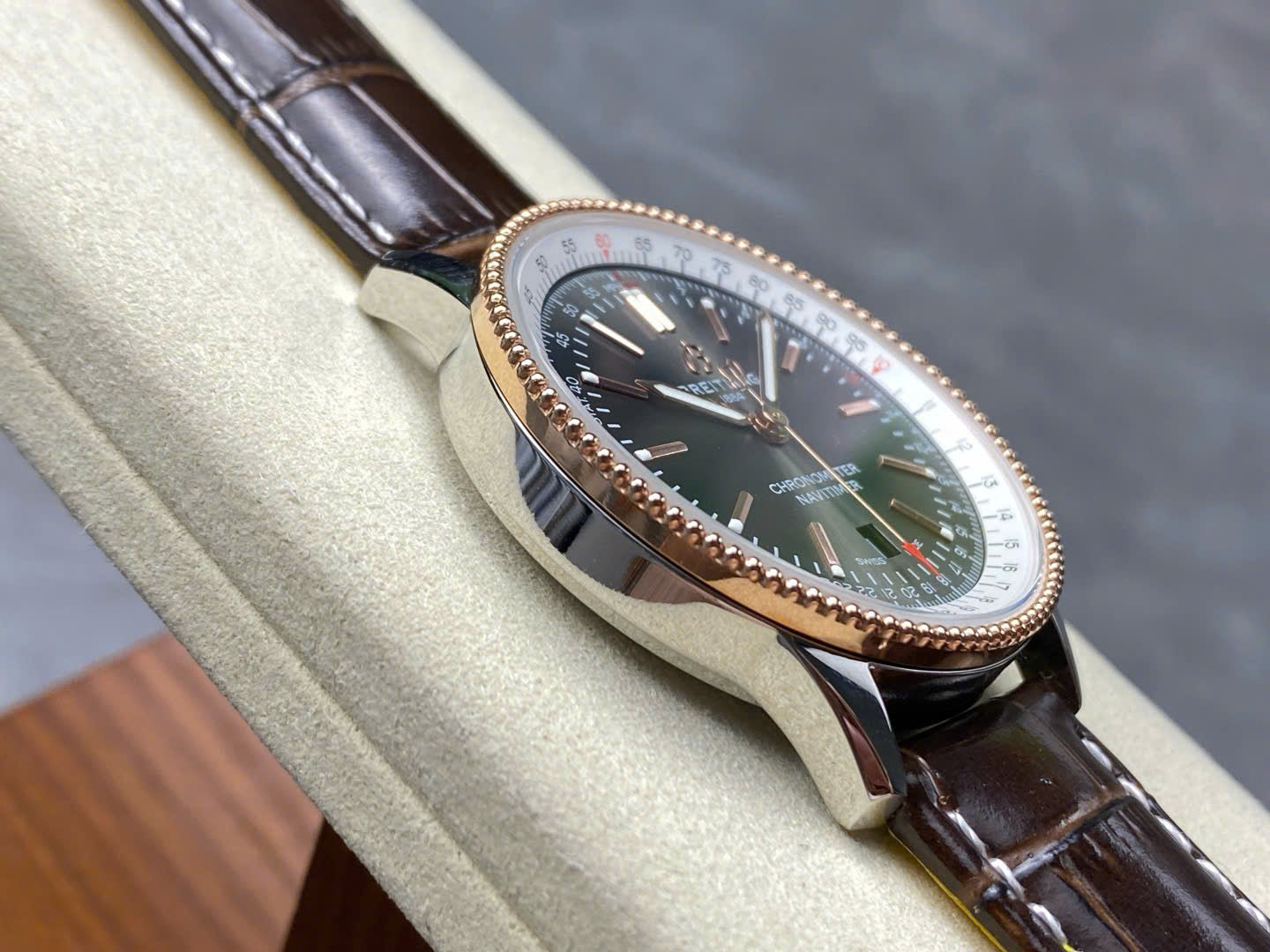 Breitling Navitimer Watch Leather Strap 41mm - Image 6