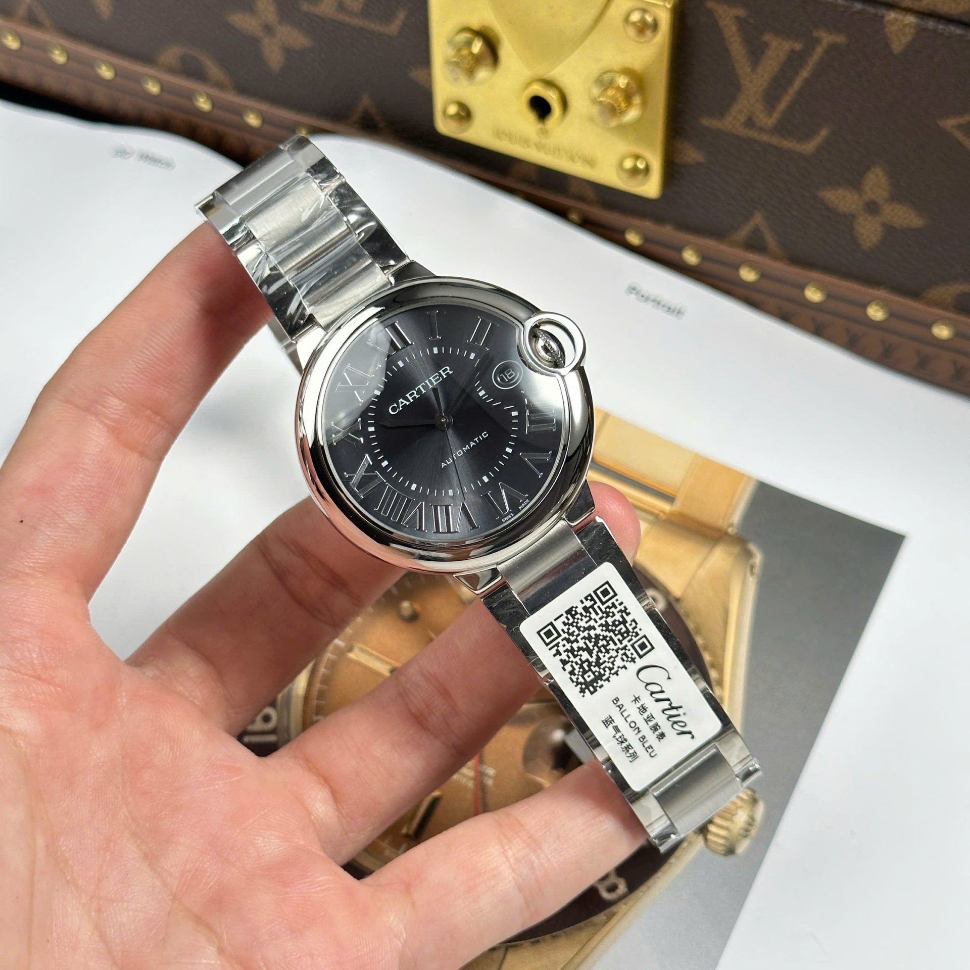 Cartier Ballon Bleu Watch Gray Dial Metal Wire 40mm - Image 2