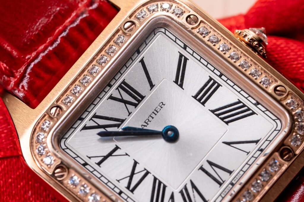 Đồng Hồ Cartier Santos Dumont WJSA0017 Replica 11 Màu Đỏ 38x27 (2)