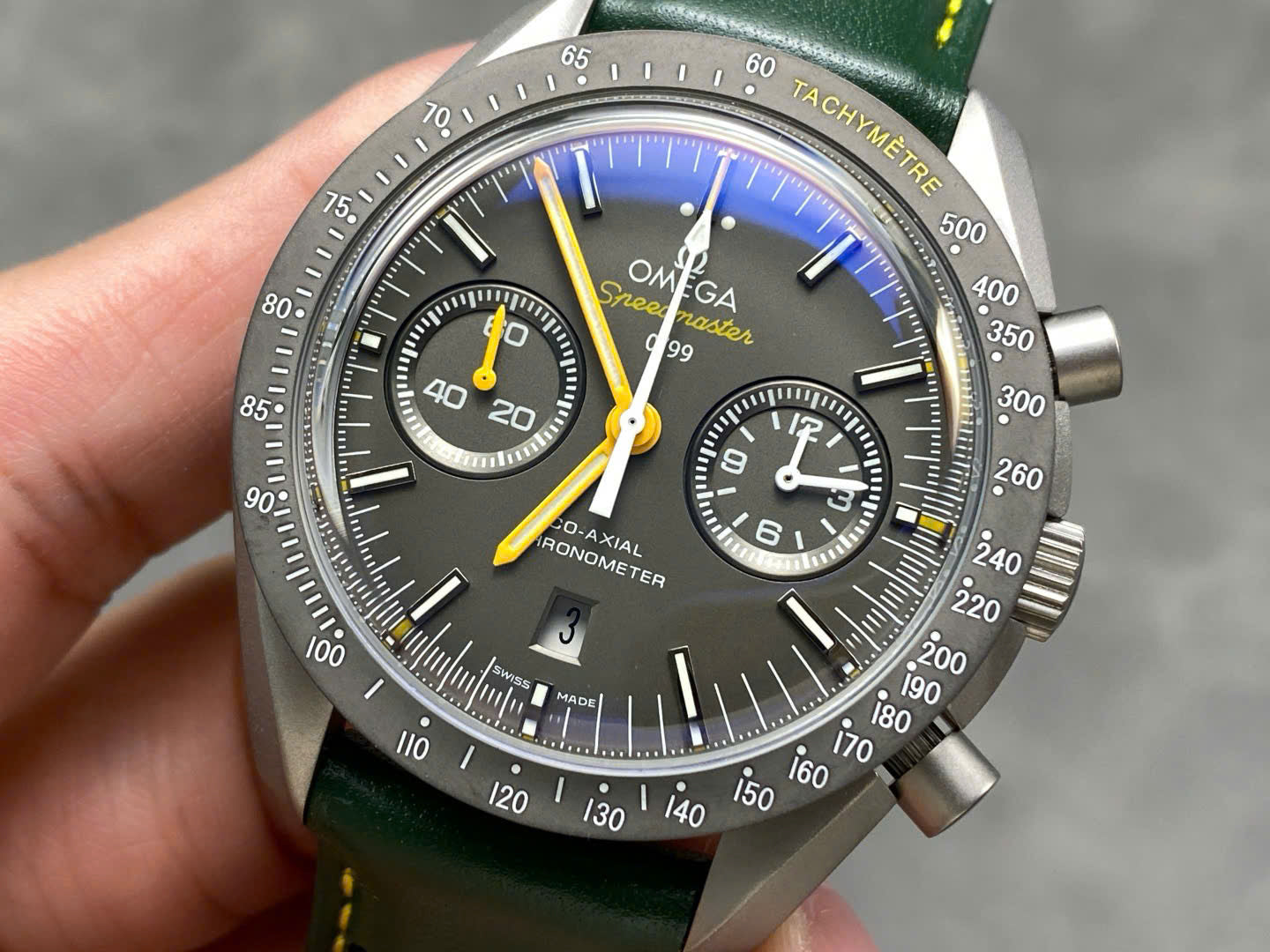 Omega Speedmaster Grey Side of the Moon Porsche Club of America Edition Wath 44mm - Image 3
