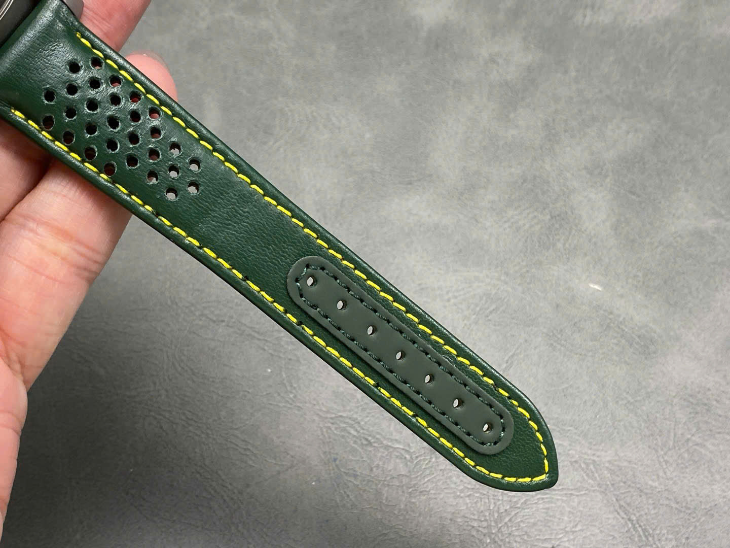 Omega Speedmaster Grey Side of the Moon Porsche Club of America Edition Wath 44mm - Image 8