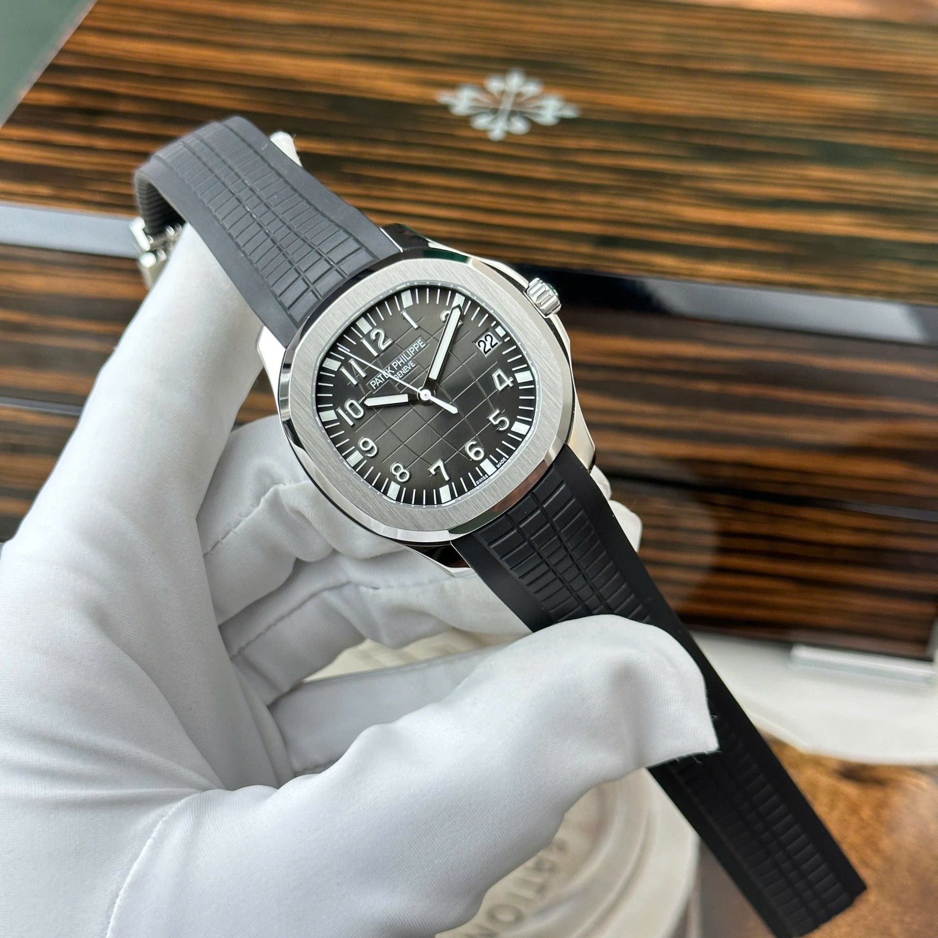 Patek Philippe Aquanaut 5167 Watch 40mm - Image 3