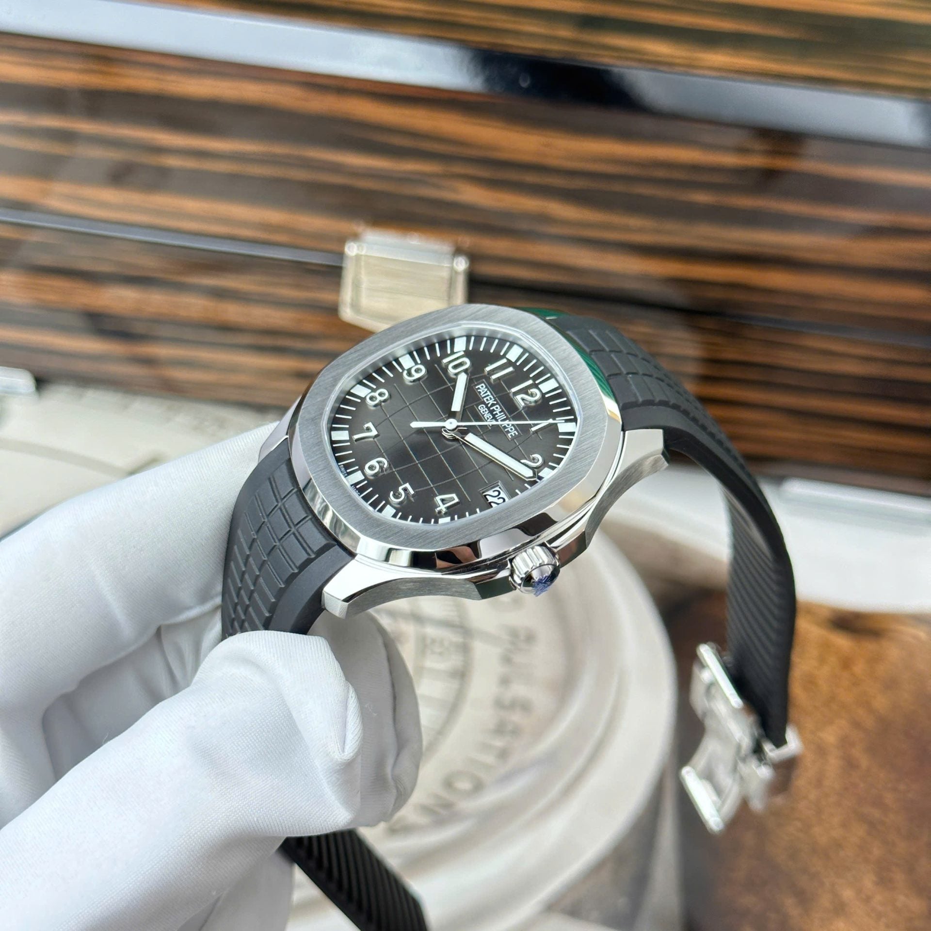 Patek Philippe Aquanaut 5167 Watch 40mm - Image 5