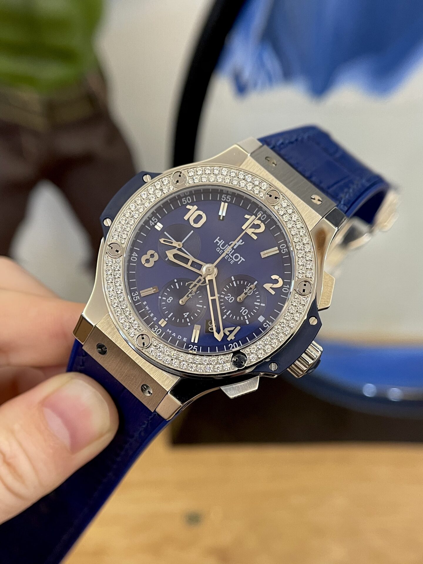 Hublot Watch Big Bang Chronograph Blue 44mm - Image 3
