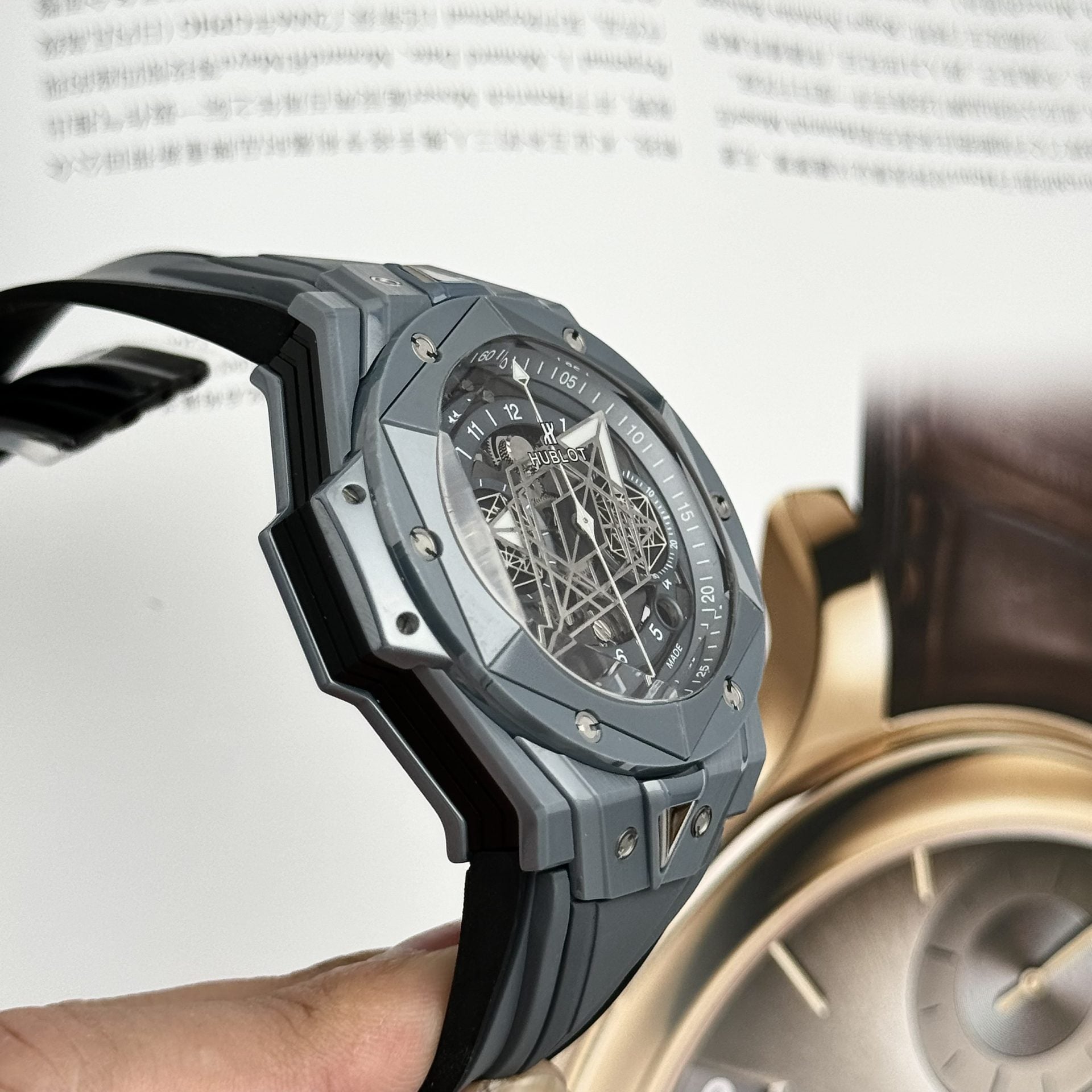 Hublot Watch Big Bang Sang Bleu II Gray Ceramic 45mm - Image 7