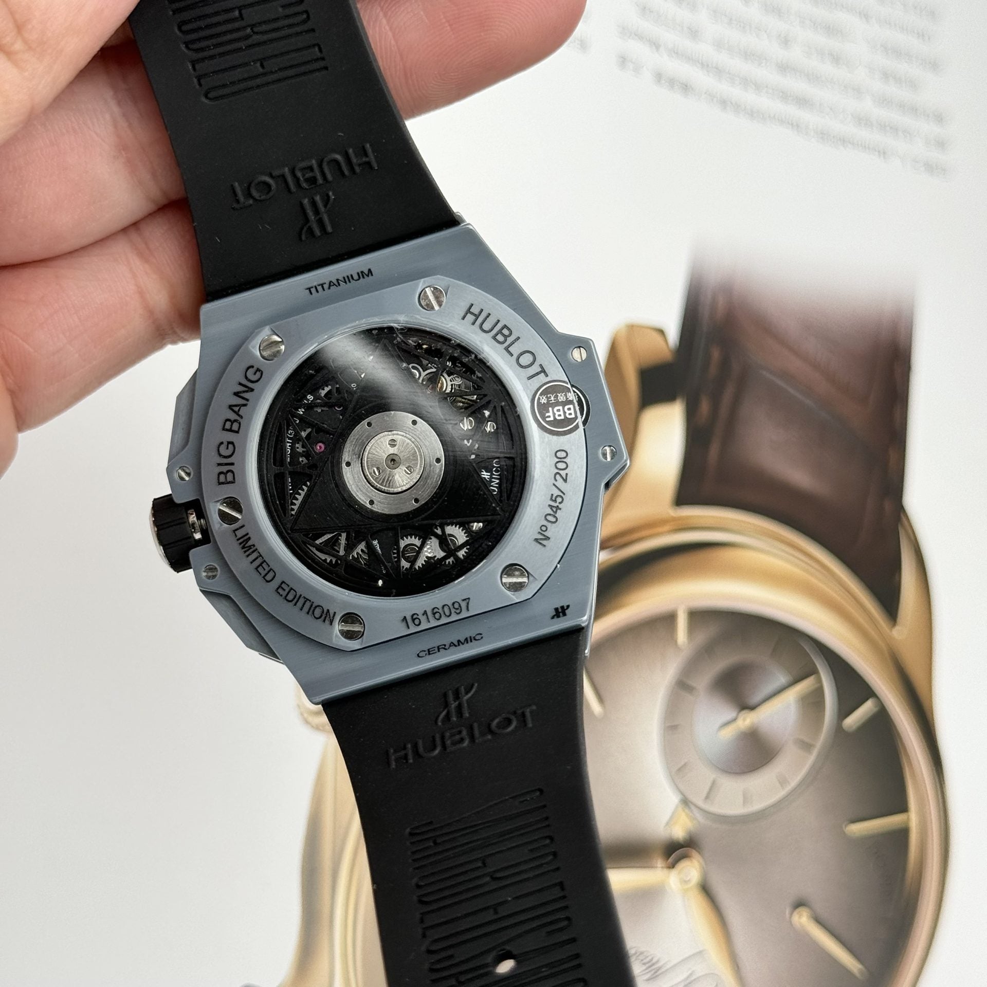 Hublot Watch Big Bang Sang Bleu II Gray Ceramic 45mm - Image 8