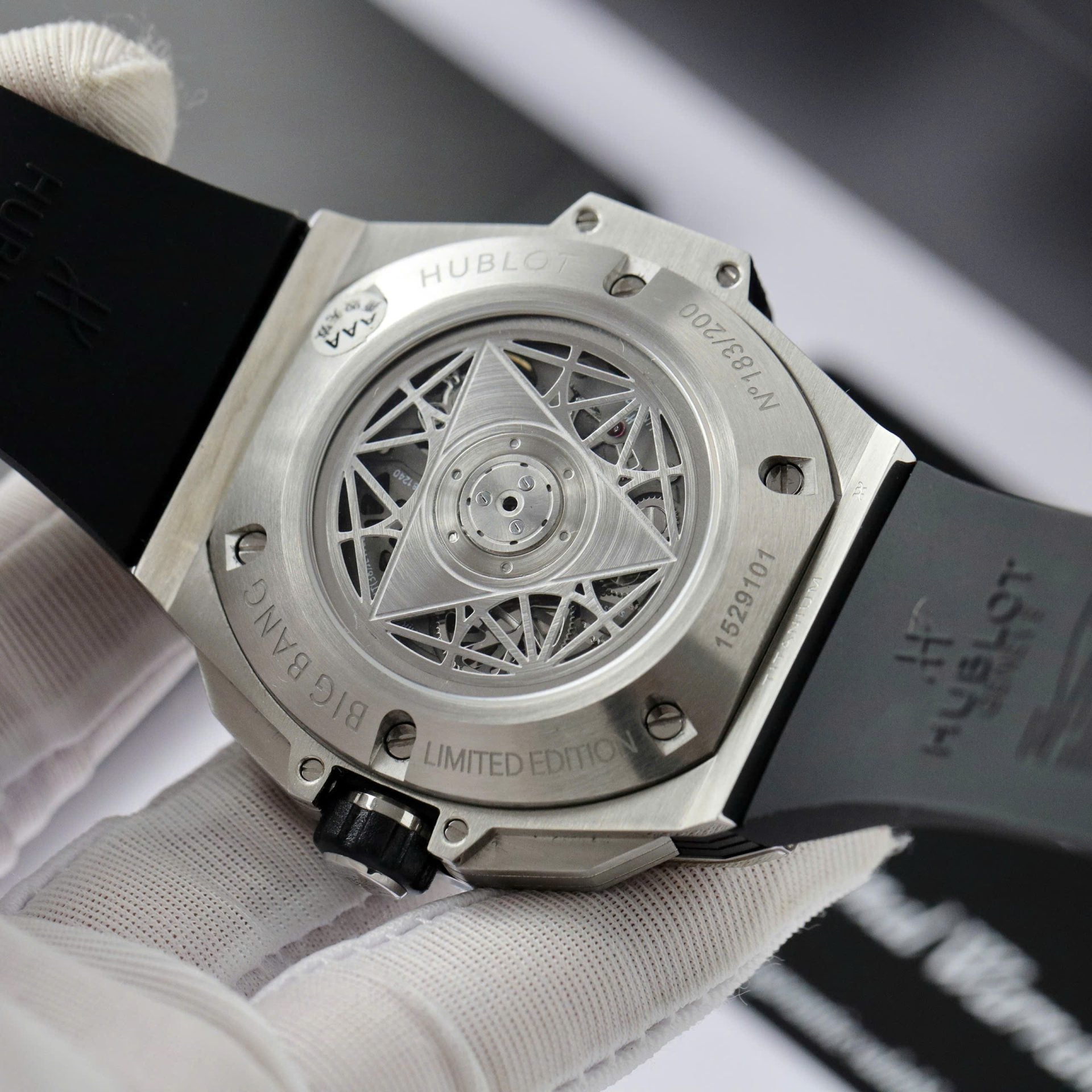 Hublot Big Bang Sang Bleu II Watch Black 44mm - Image 9