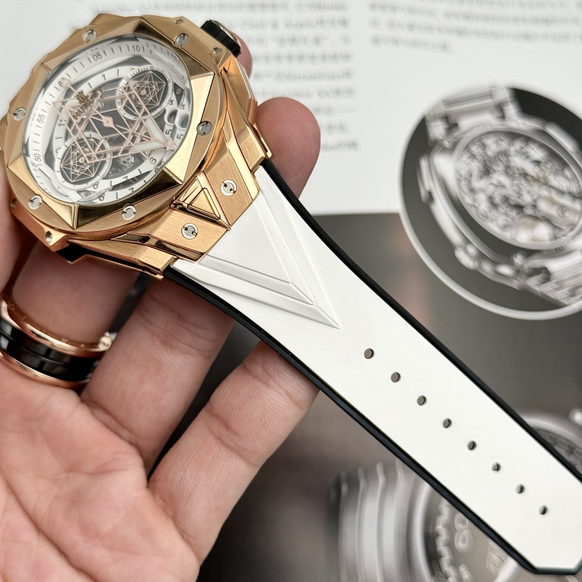 Hublot Watch Big Bang Sang Bleu II King Gold White Dial 45mm - Image 6