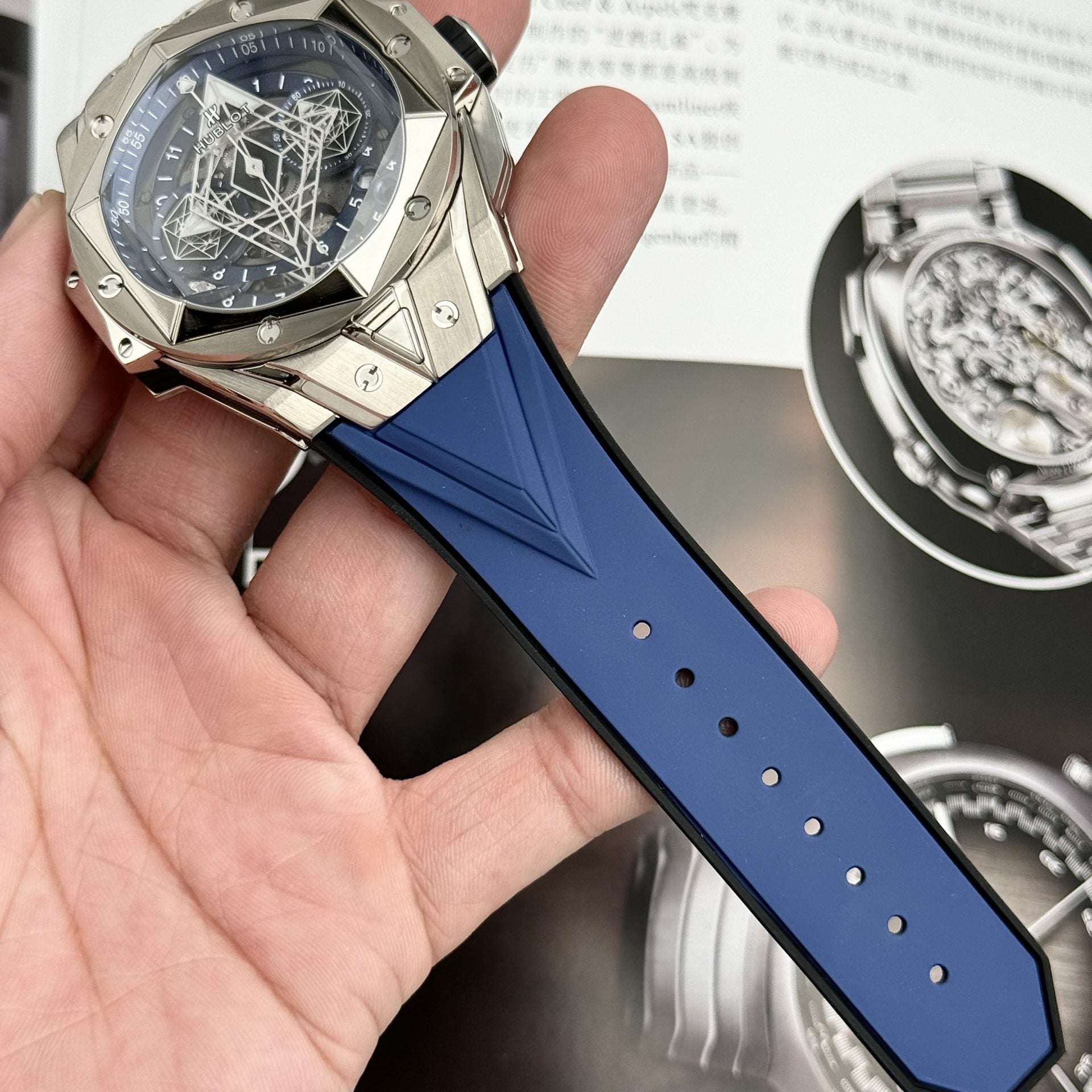 Hublot Watch Big Bang Sang Bleu II Titanium Blue Dial 45mm - Image 5