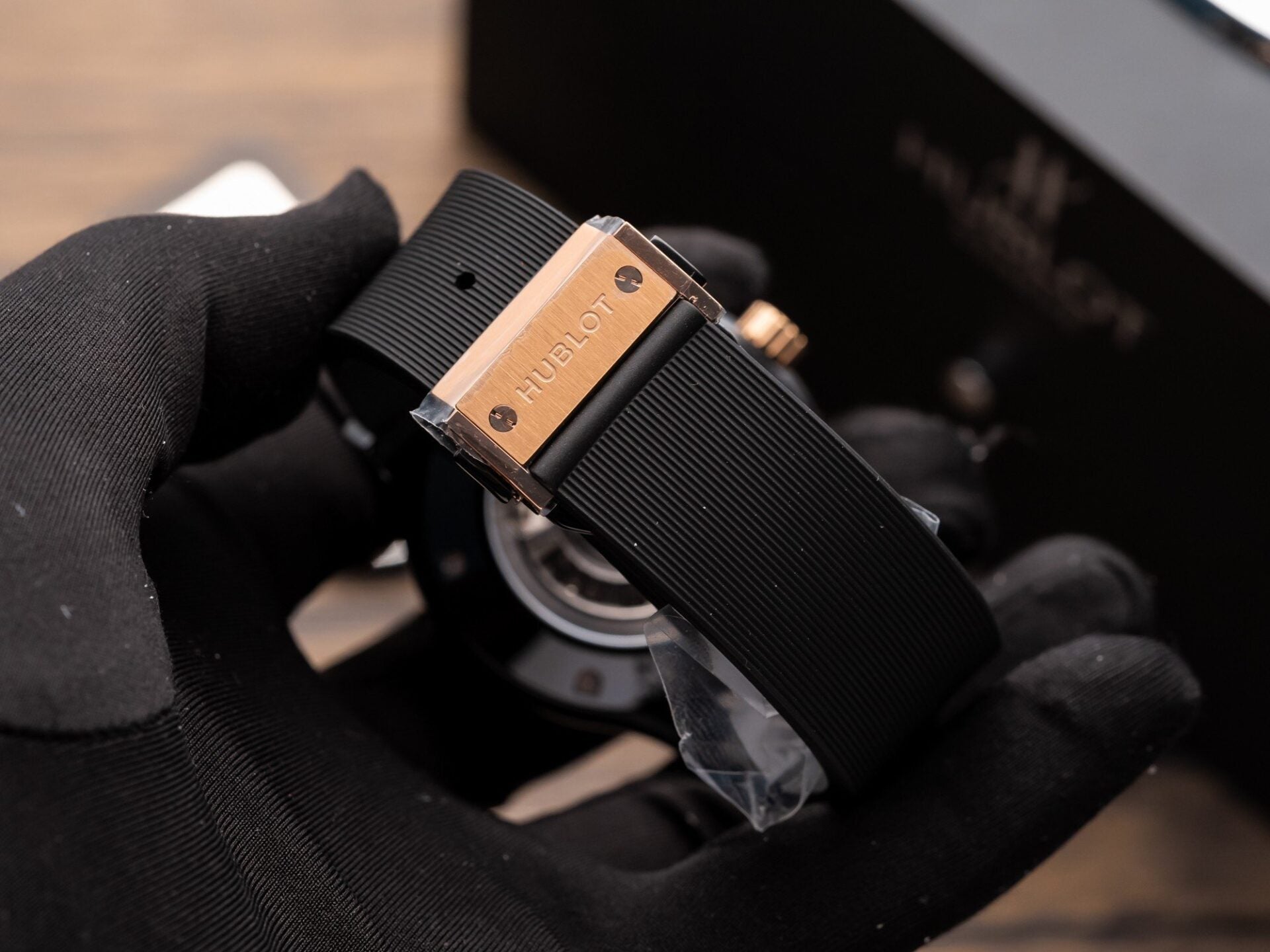 Hublot Watch Ceramic Demi Rose Rubber Strap 42mm - Image 8