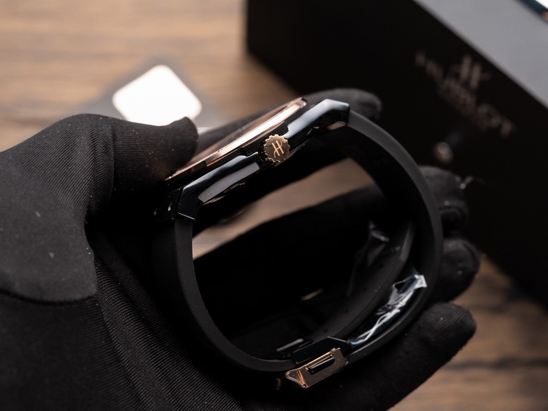 Hublot Watch Ceramic Demi Rose Rubber Strap 42mm - Image 5