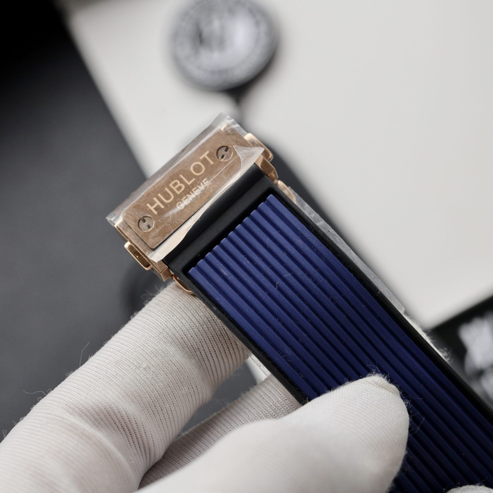 Hublot Watch Spirit Of Big Bang King Gold Dial Blue 42mm - Image 10