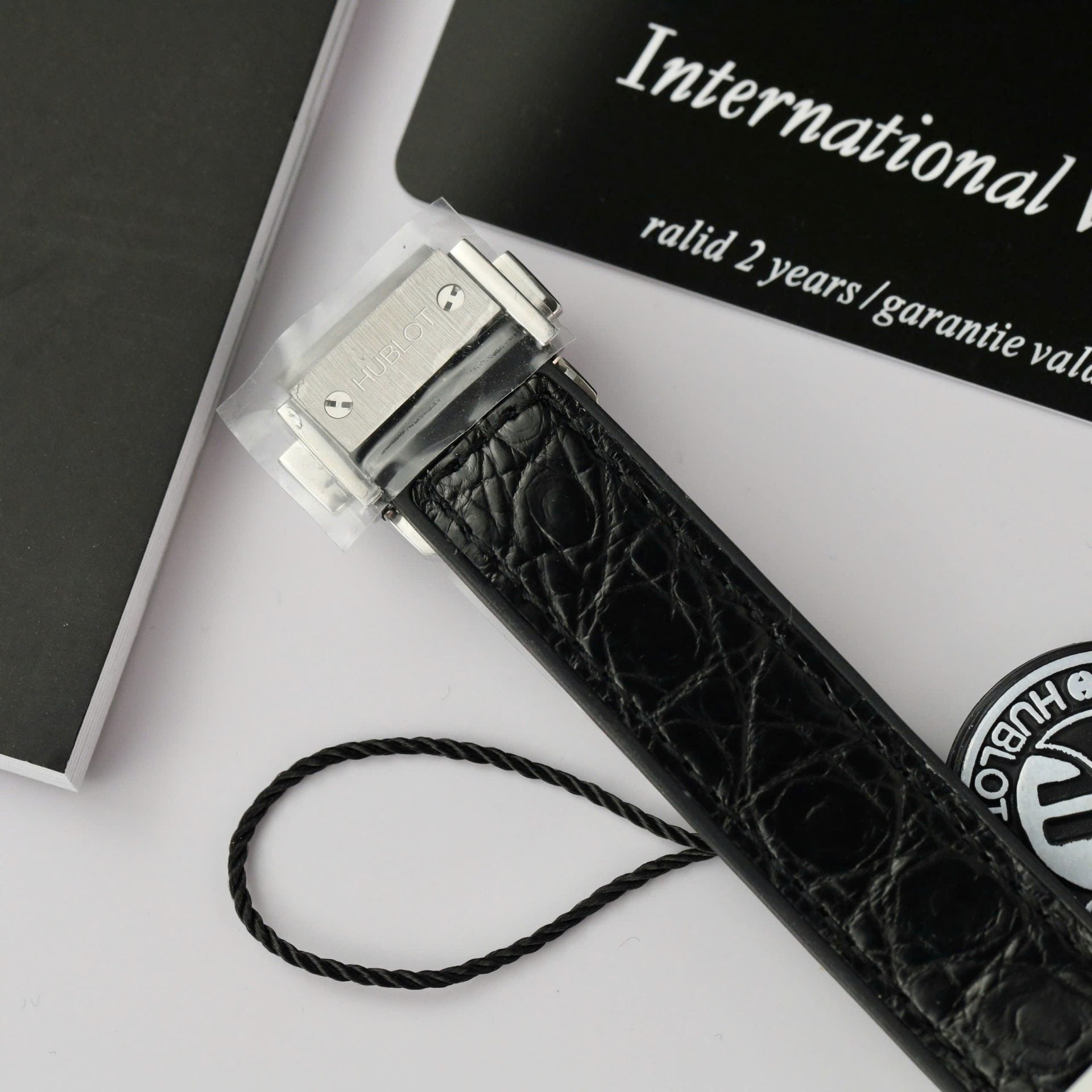 Hublot Classic Fusion Watch Moissanite Diamonds Gray 33mm - Image 4