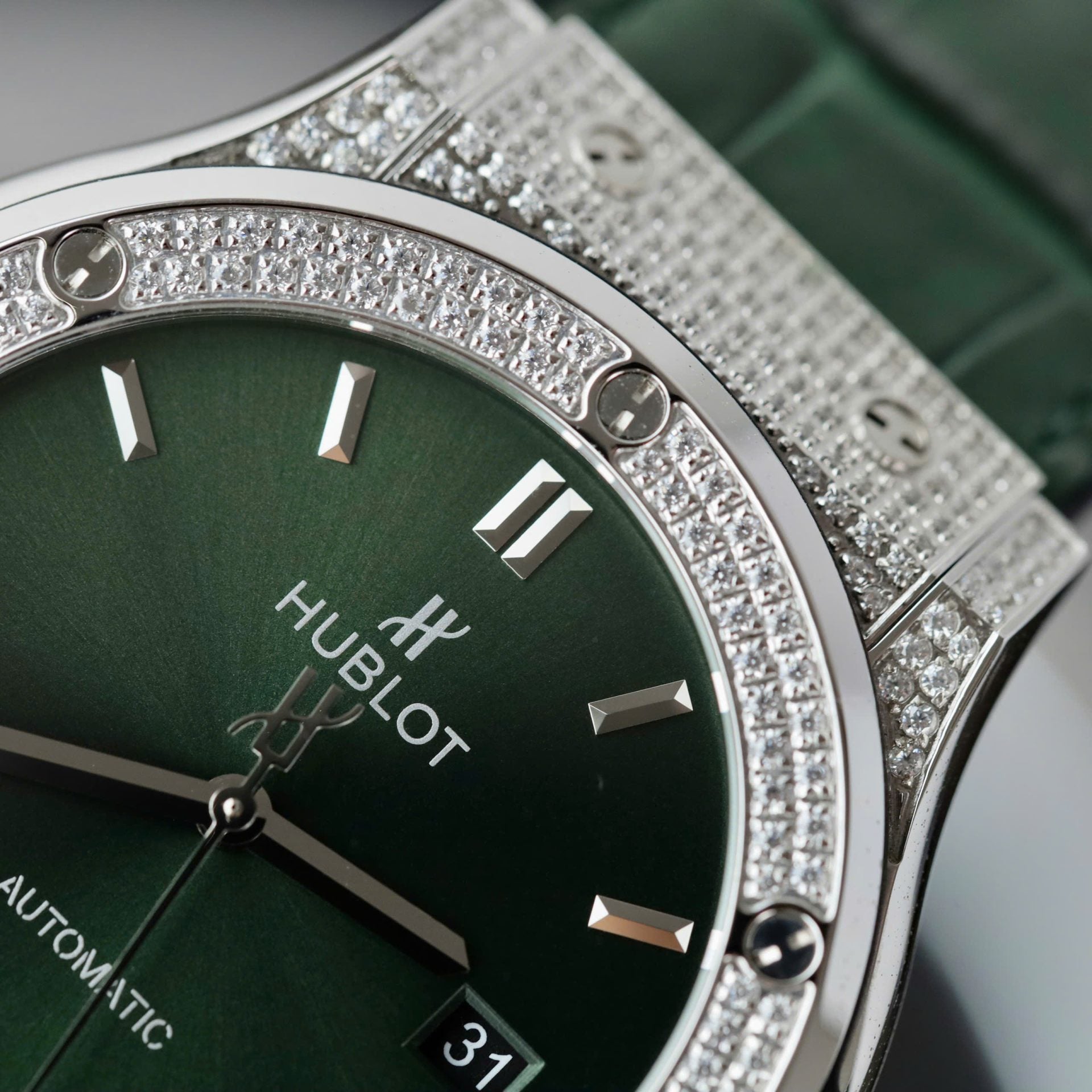 Hublot Classic Fusion Watch Green Dial 42mm - Image 7