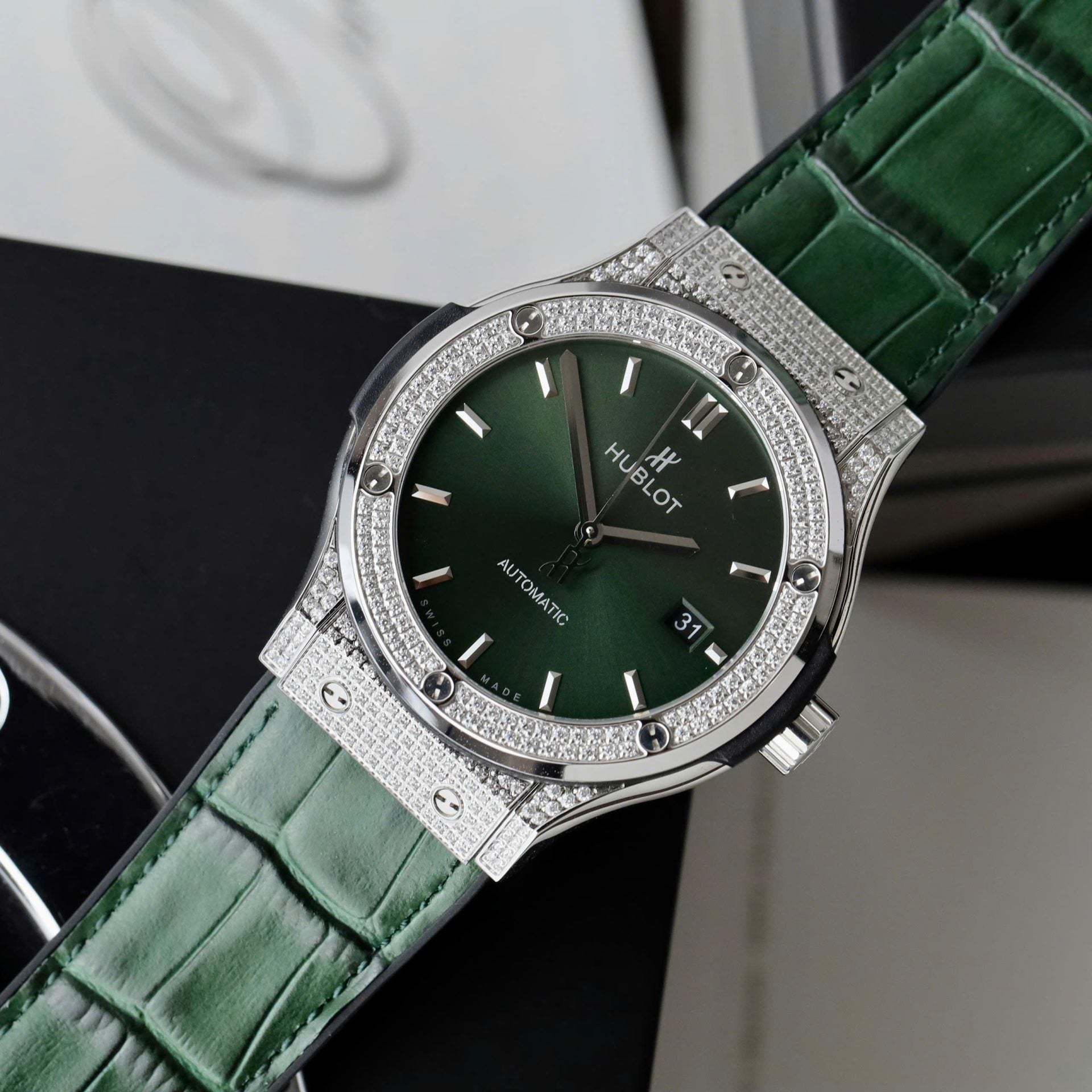 Hublot Classic Fusion Watch Green Dial 42mm - Image 3