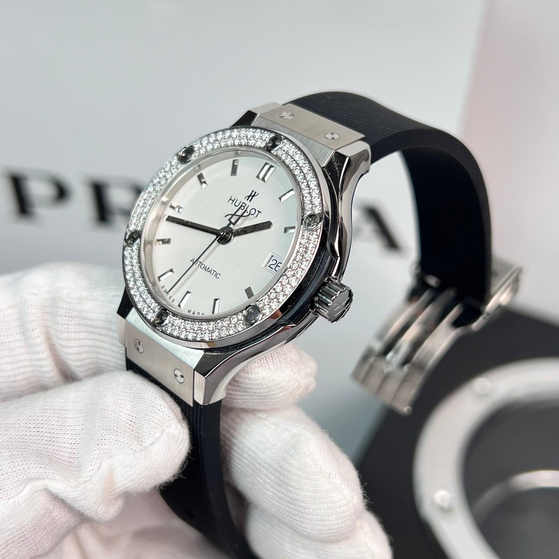 Hublot Classic Fusion Watch Moissanite White Dial 38mm - Image 3