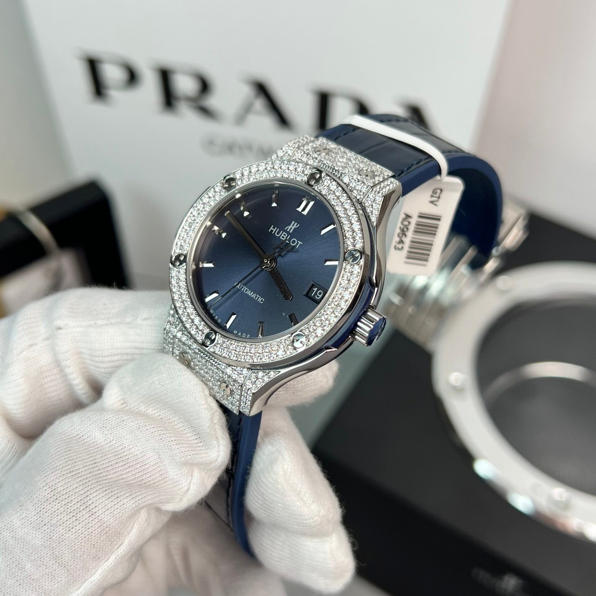 Hublot Classic Fusion Watch Moissanite Diamond Blue 38mm - Image 2