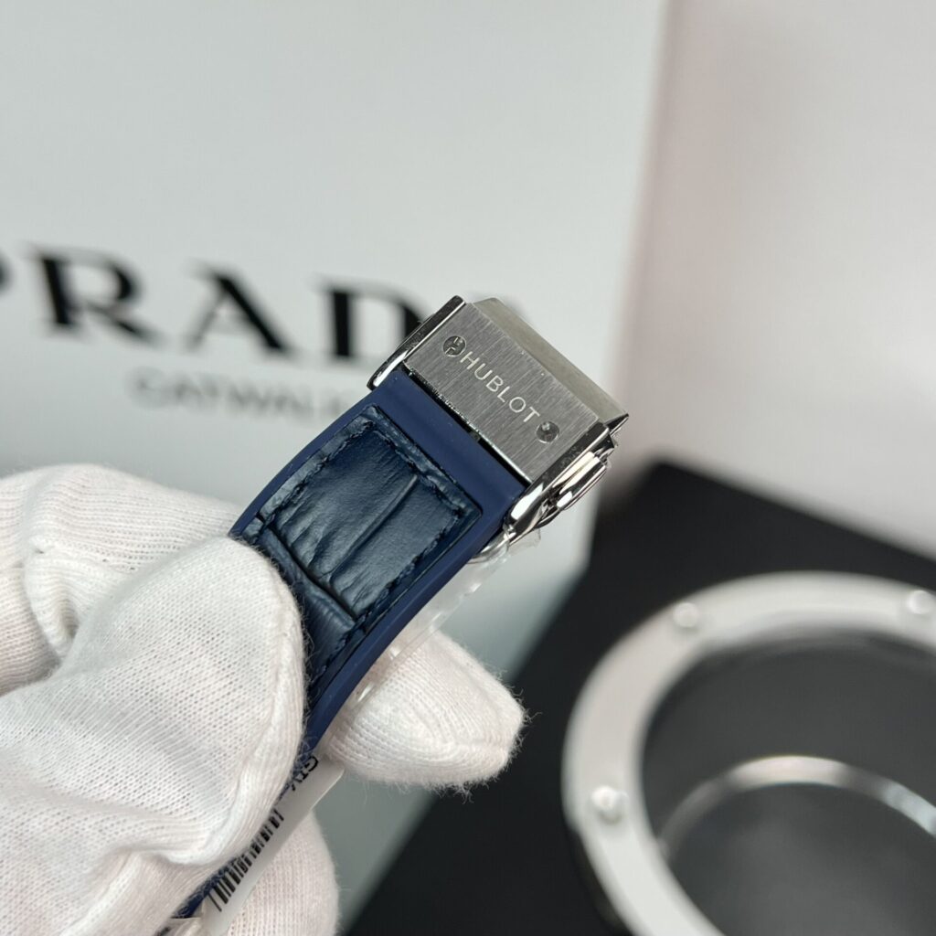 Đồng Hồ Hublot Classic Fusion Kim Cương Moissanite Màu Xanh Dương 38mm (4)