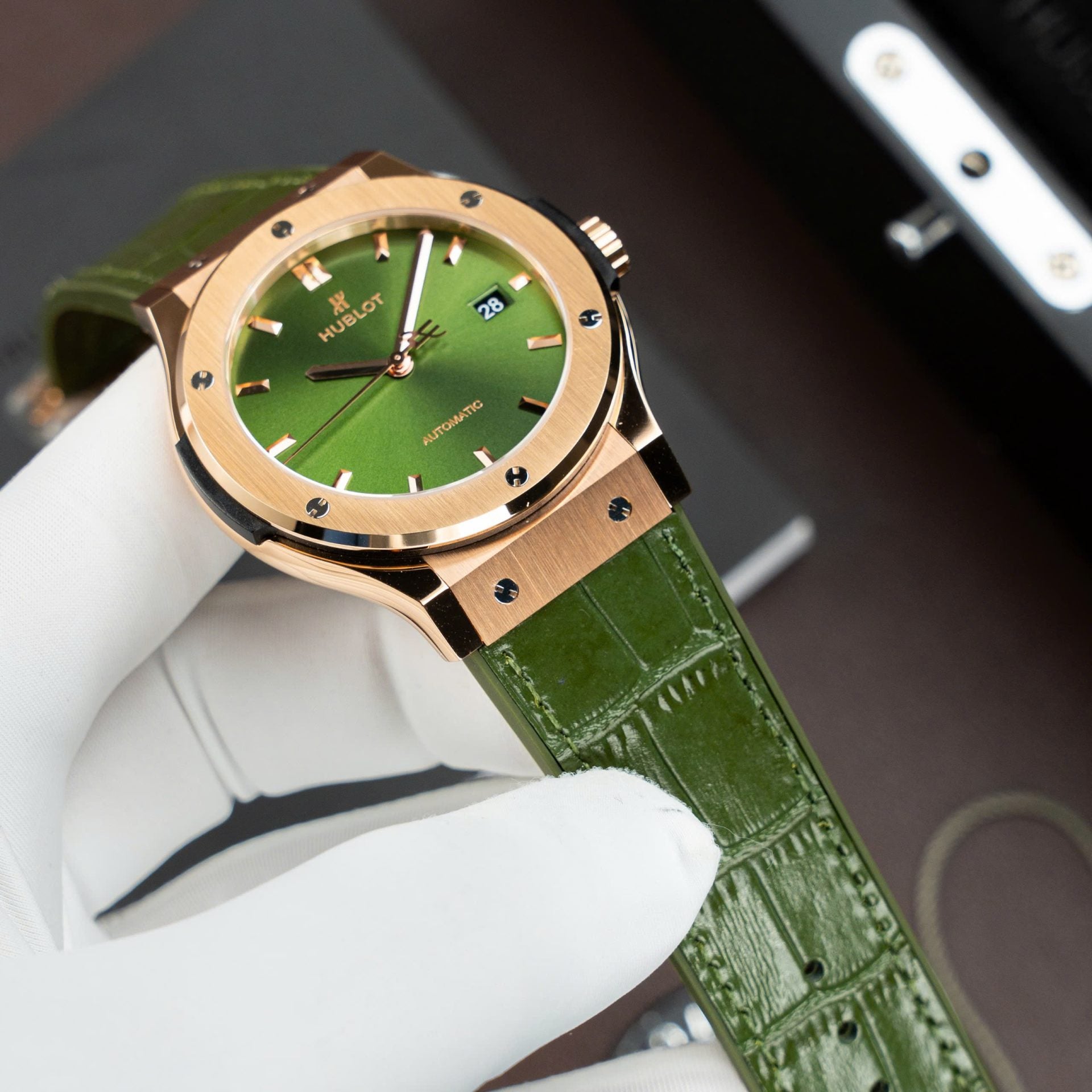Hublot Classic Fusion King Gold Watch Green Dial Movement SW300 Swiss Made 42mm - Image 4