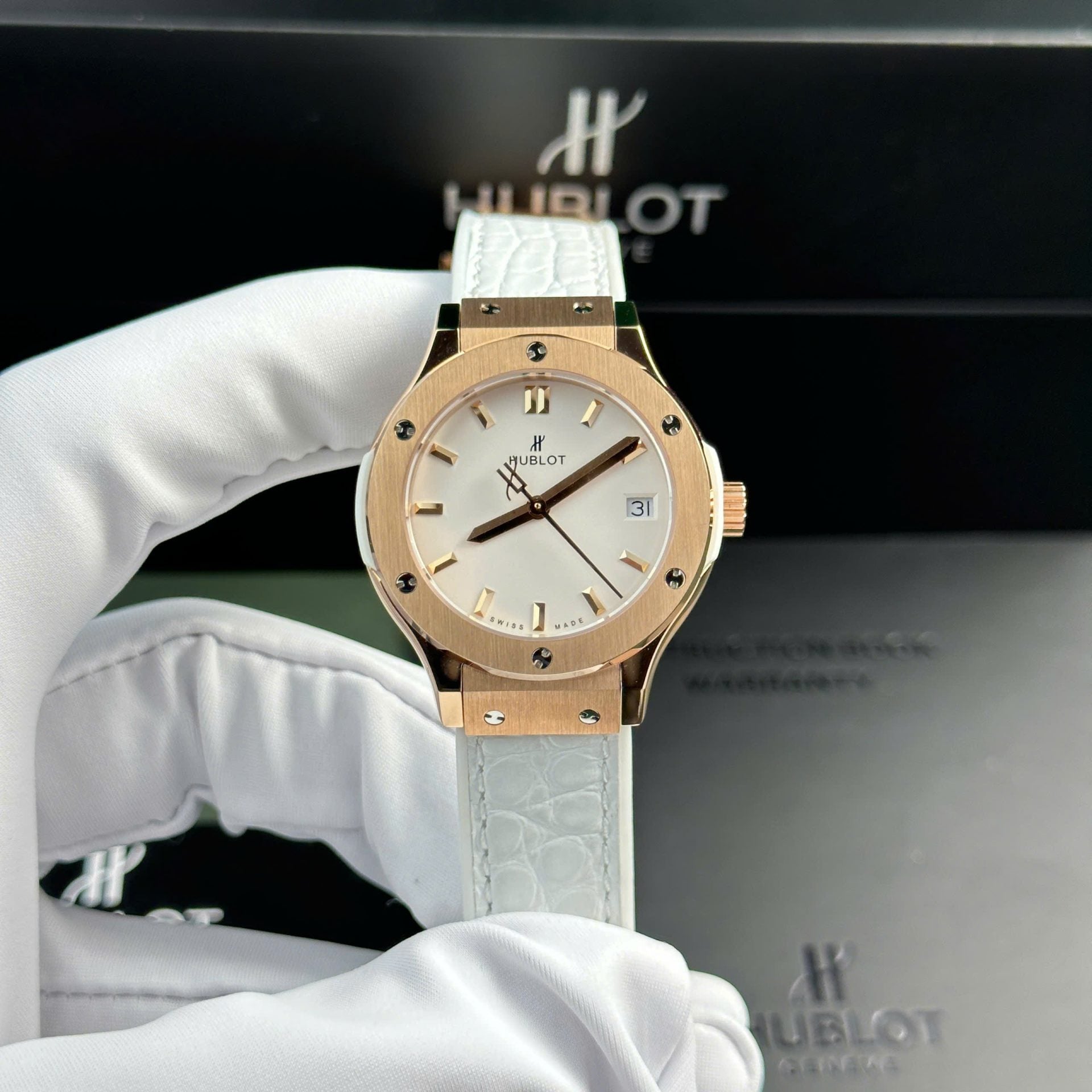 Hublot Classic Fusion King Gold Watch Women White 33mm