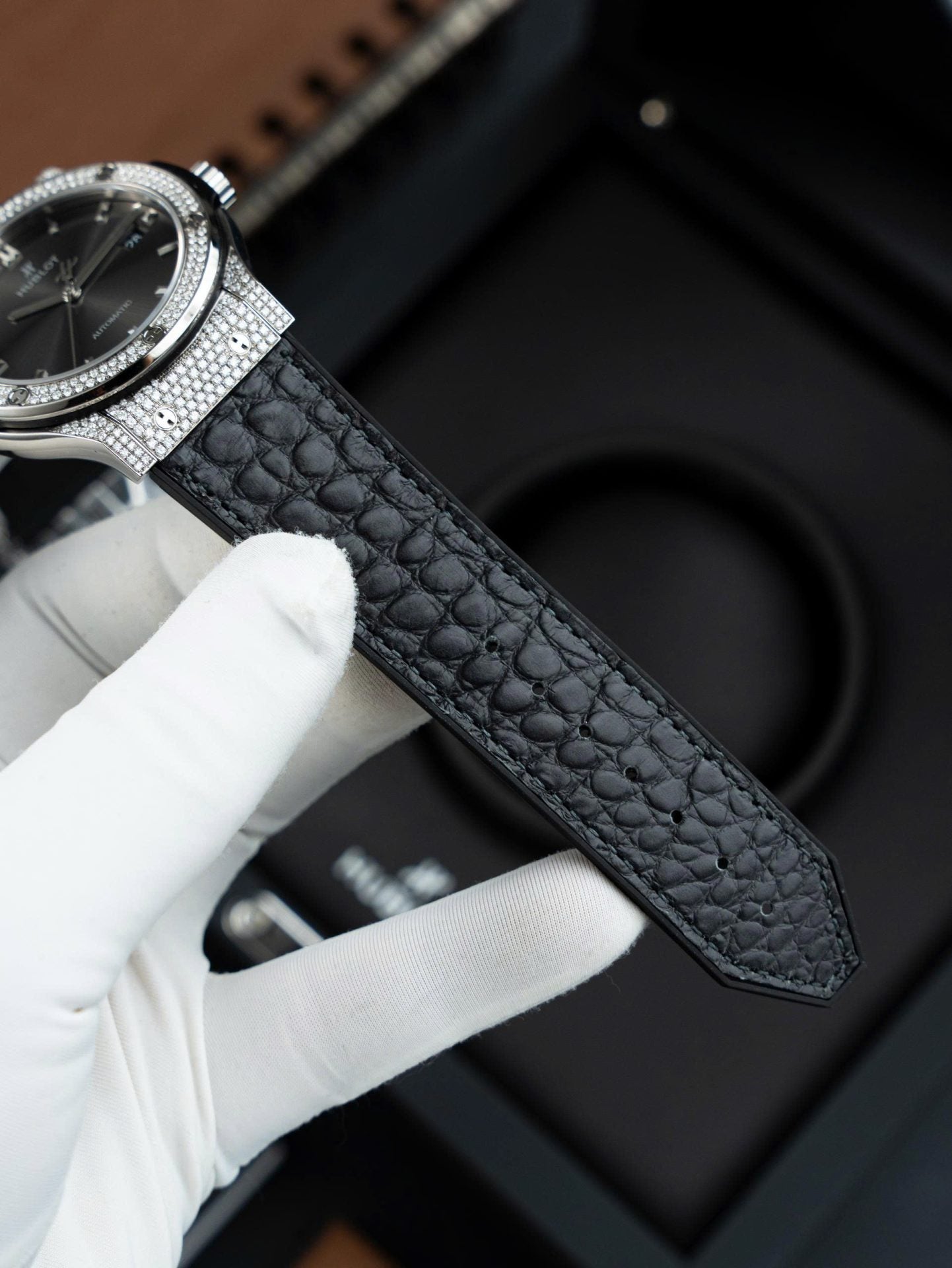 Hublot Classic Fusion Gray Dial Watch Natual Diamonds Automatic SW300 Movement 42mm - Image 10