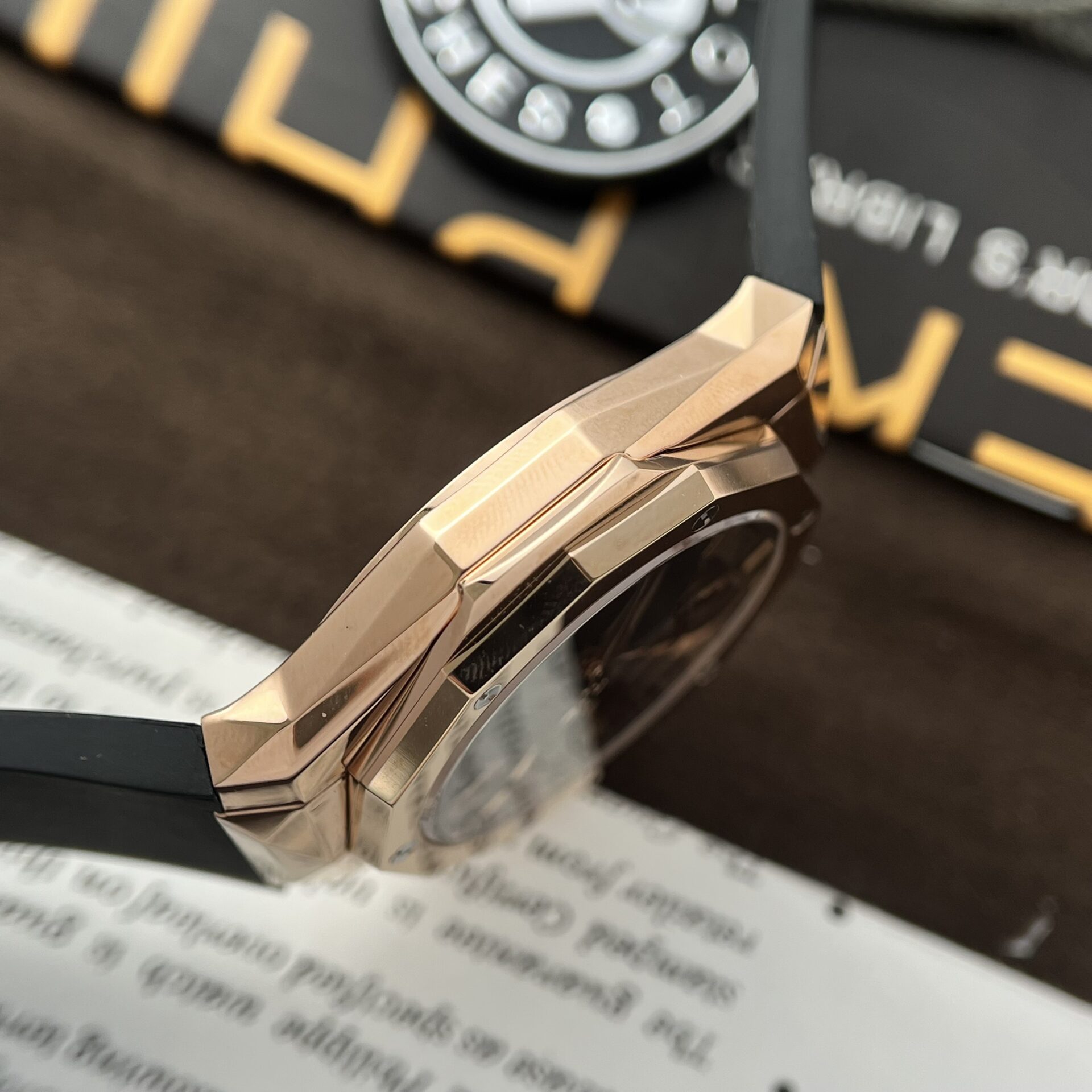 Hublot Watch Orlinski King Gold Black Dial 40mm - Image 5