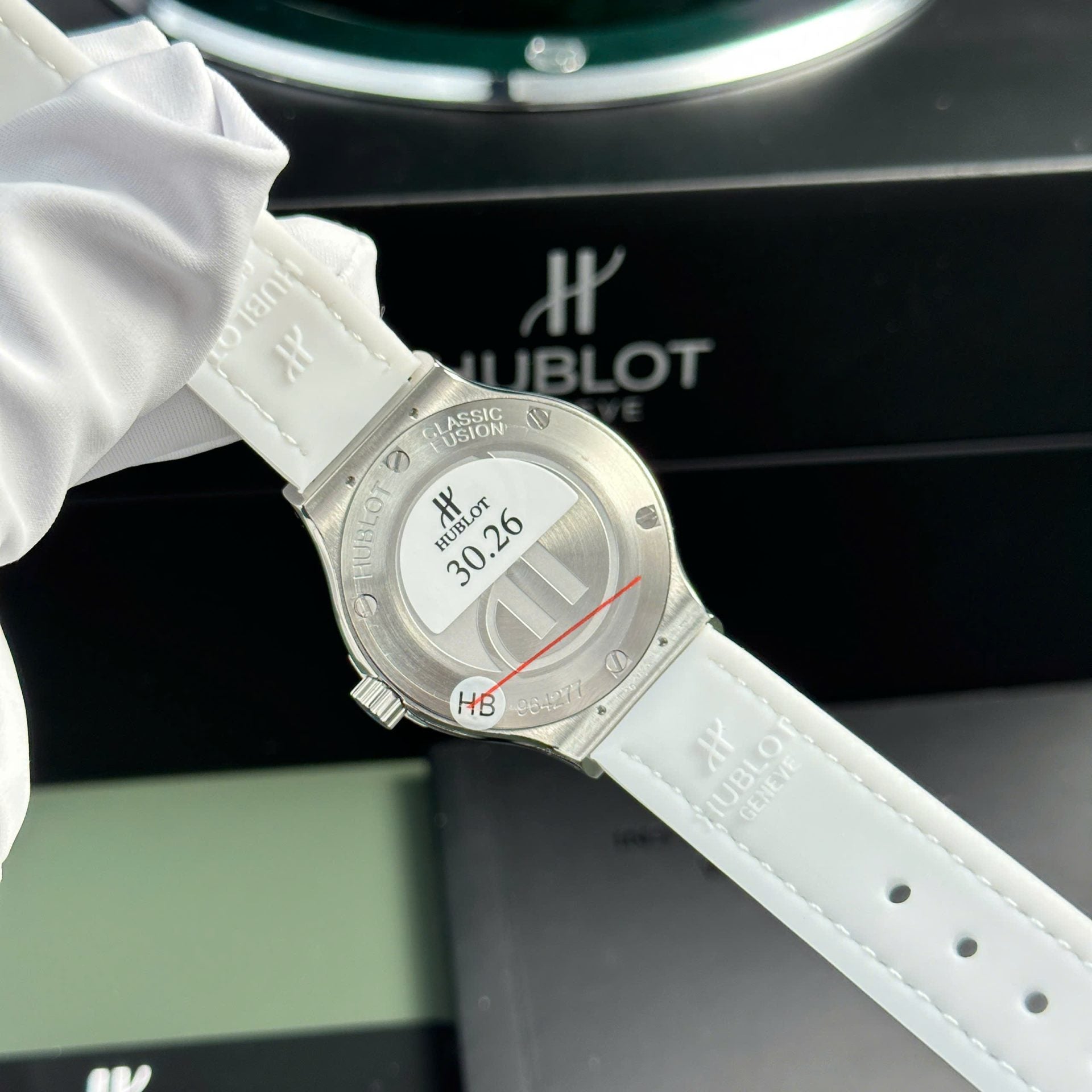 Hublot Classic Fusion Watch Women White 33mm - Image 7