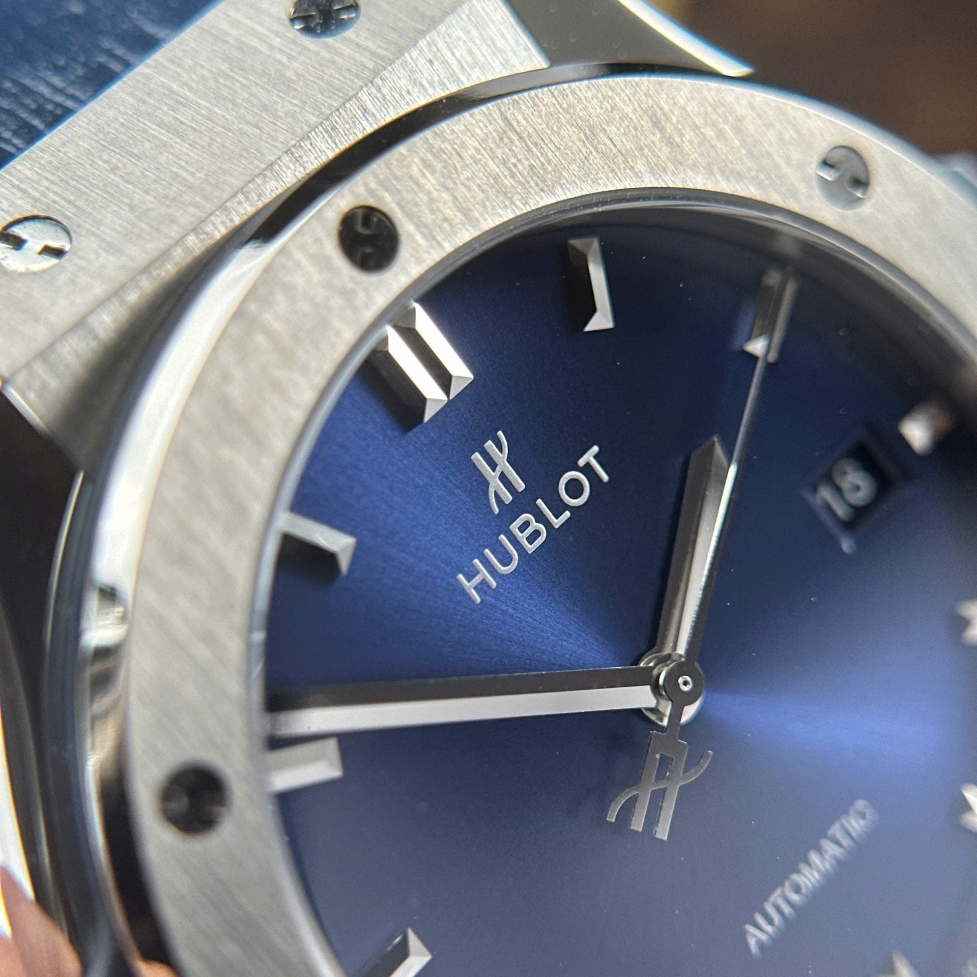 Hublot Classic Fusion Blue Watch Weight 84 Grams Super Light 42mm - Image 7