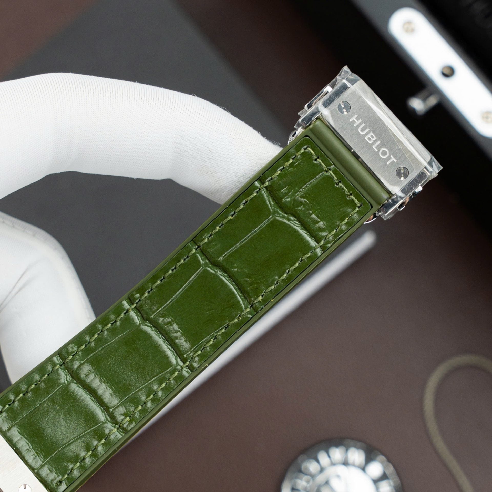 Hublot Classic Fusion Titanium Black Watch Movement SW300 Weight 84 Gram 42mm - Image 9