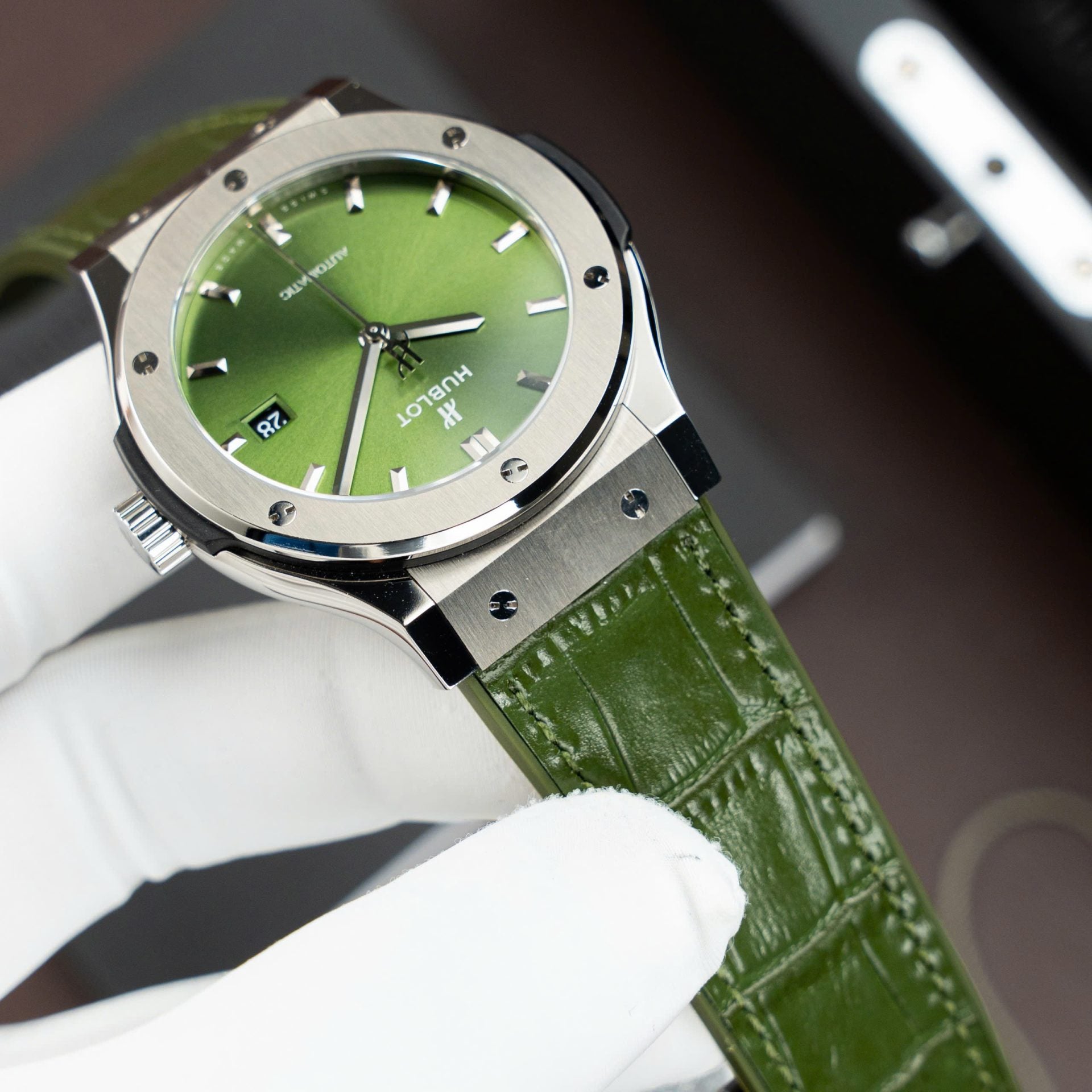 Hublot Classic Fusion Titanium Black Watch Movement SW300 Weight 84 Gram 42mm - Image 4