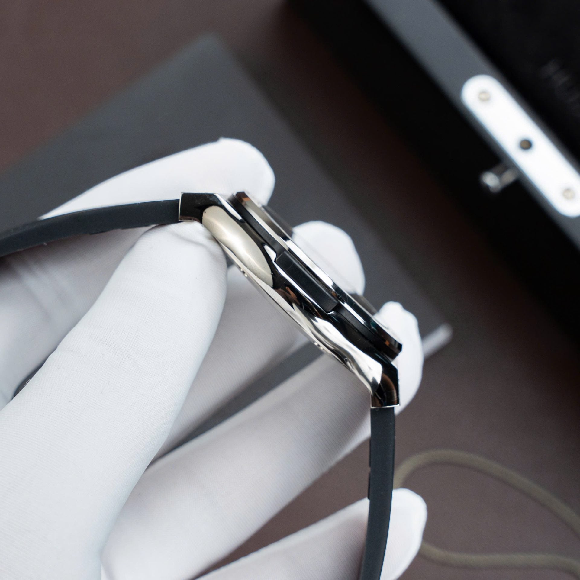 Hublot Classic Fusion Titanium Gray Dial Watch Movement SW300 Rubber Strap 42mm - Image 6