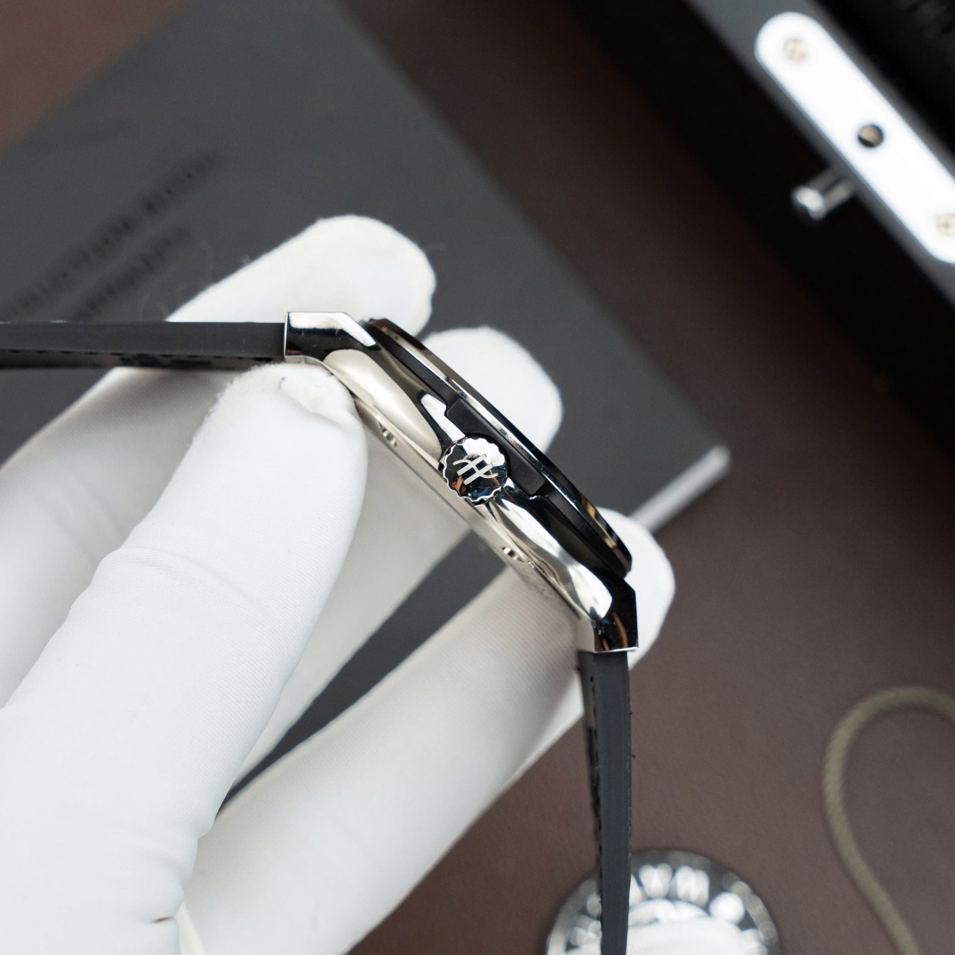 Hublot Classic Fusion Titanium Gray Watch Movement SW300 Weight 84 Gram 42mm - Image 4