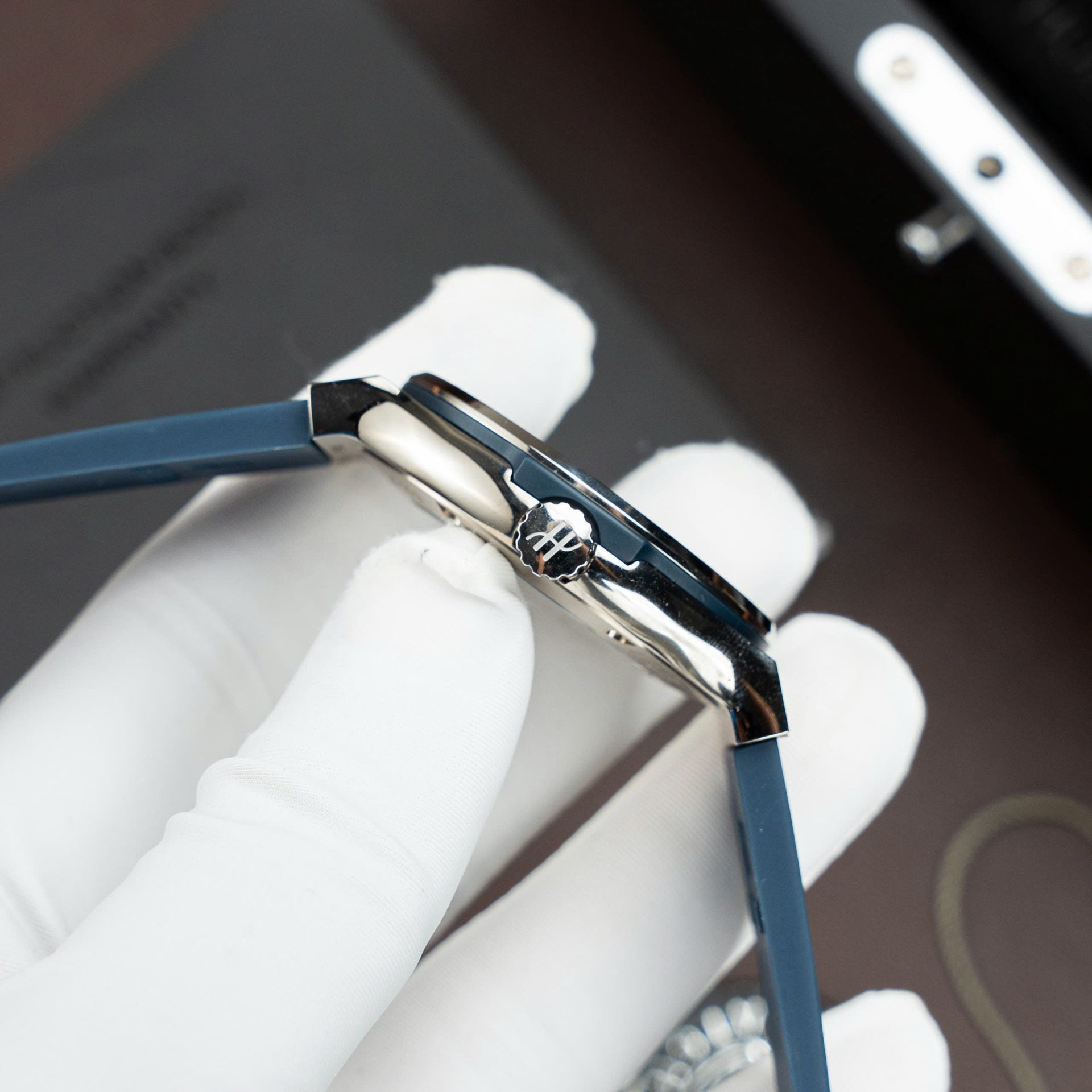 Hublot Classic Fusion Titanium Blue Watch Movement SW300 Rubber Strap 42mm - Image 6