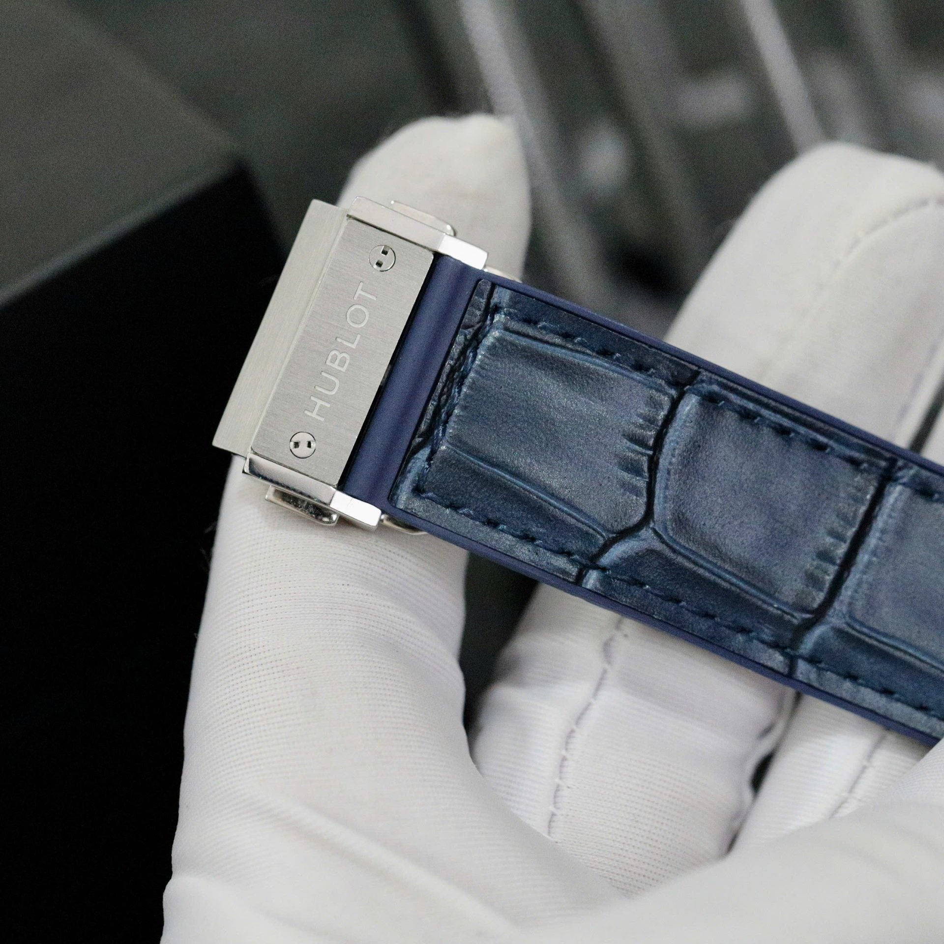 Hublot Classic Fusion Titanium Bezel Diamonds Blue Color Watch 42mm - Image 6