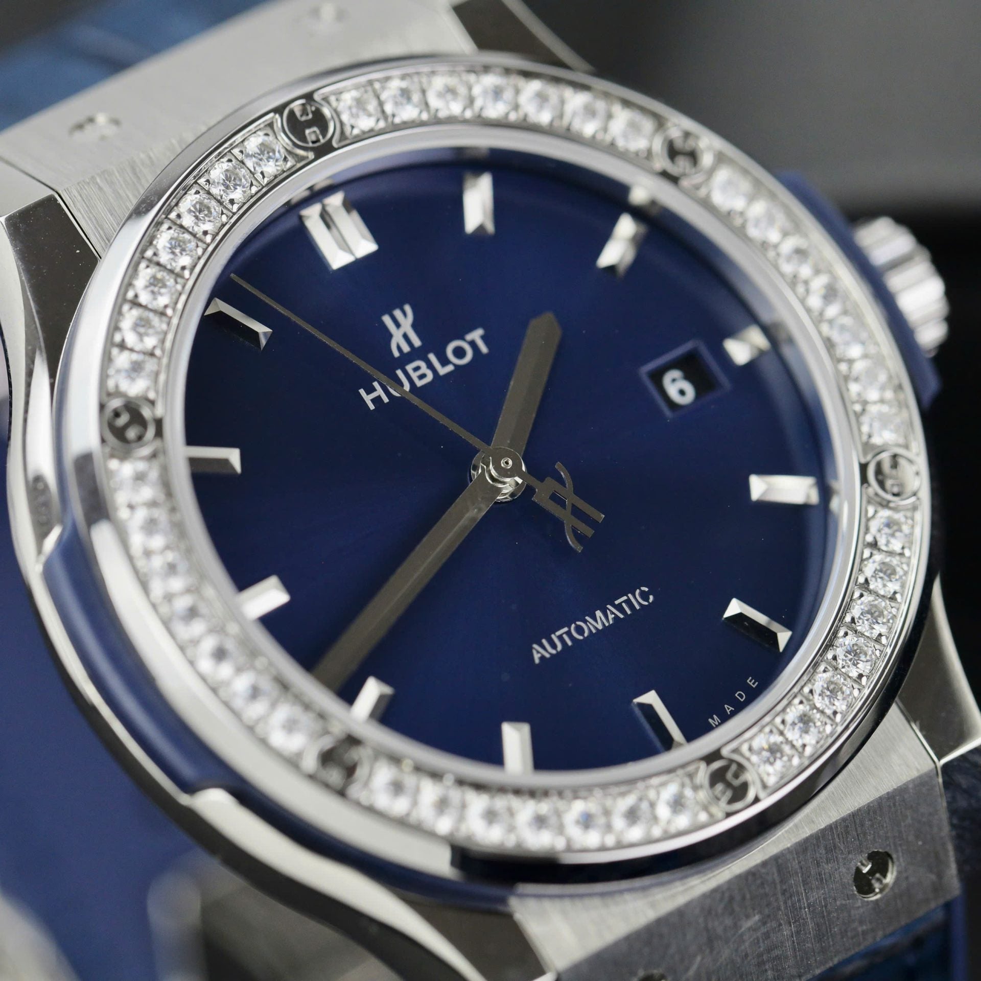 Hublot Classic Fusion Titanium Watch Blue Dial Moissanite Diamonds 42mm - Image 4