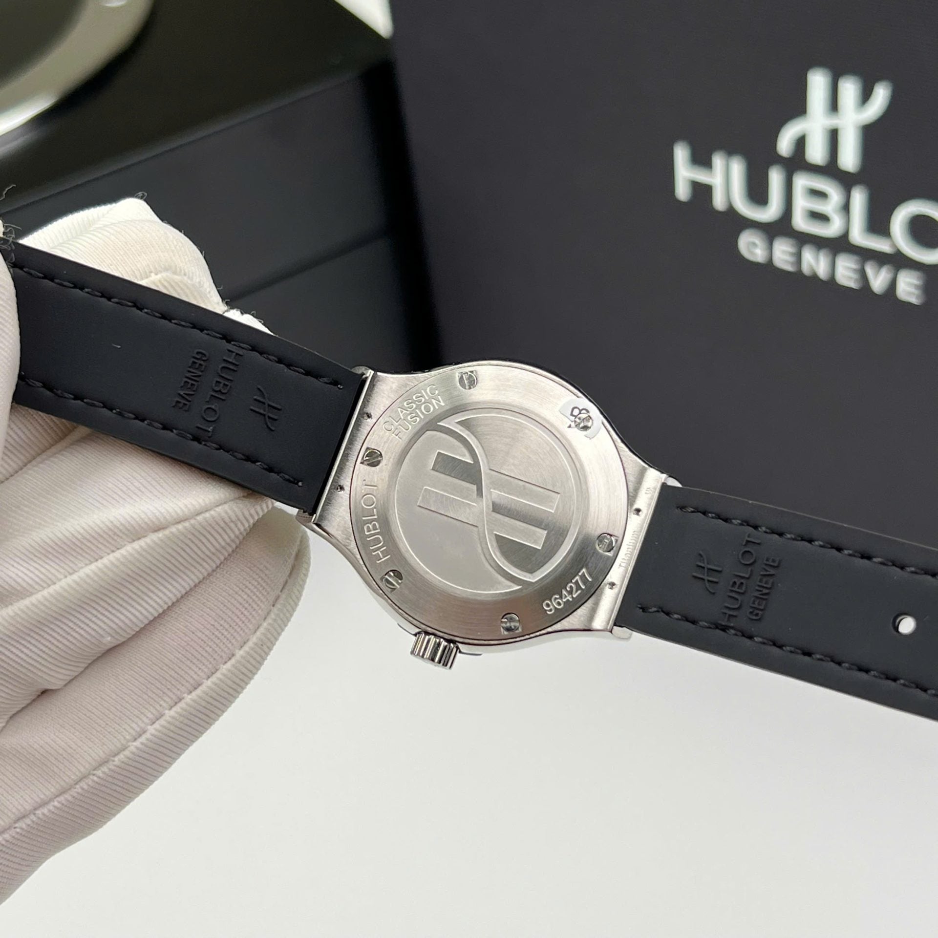 Hublot Classic Fusion Titanium Watch Black Moissanite Diamonds 33mm - Image 5