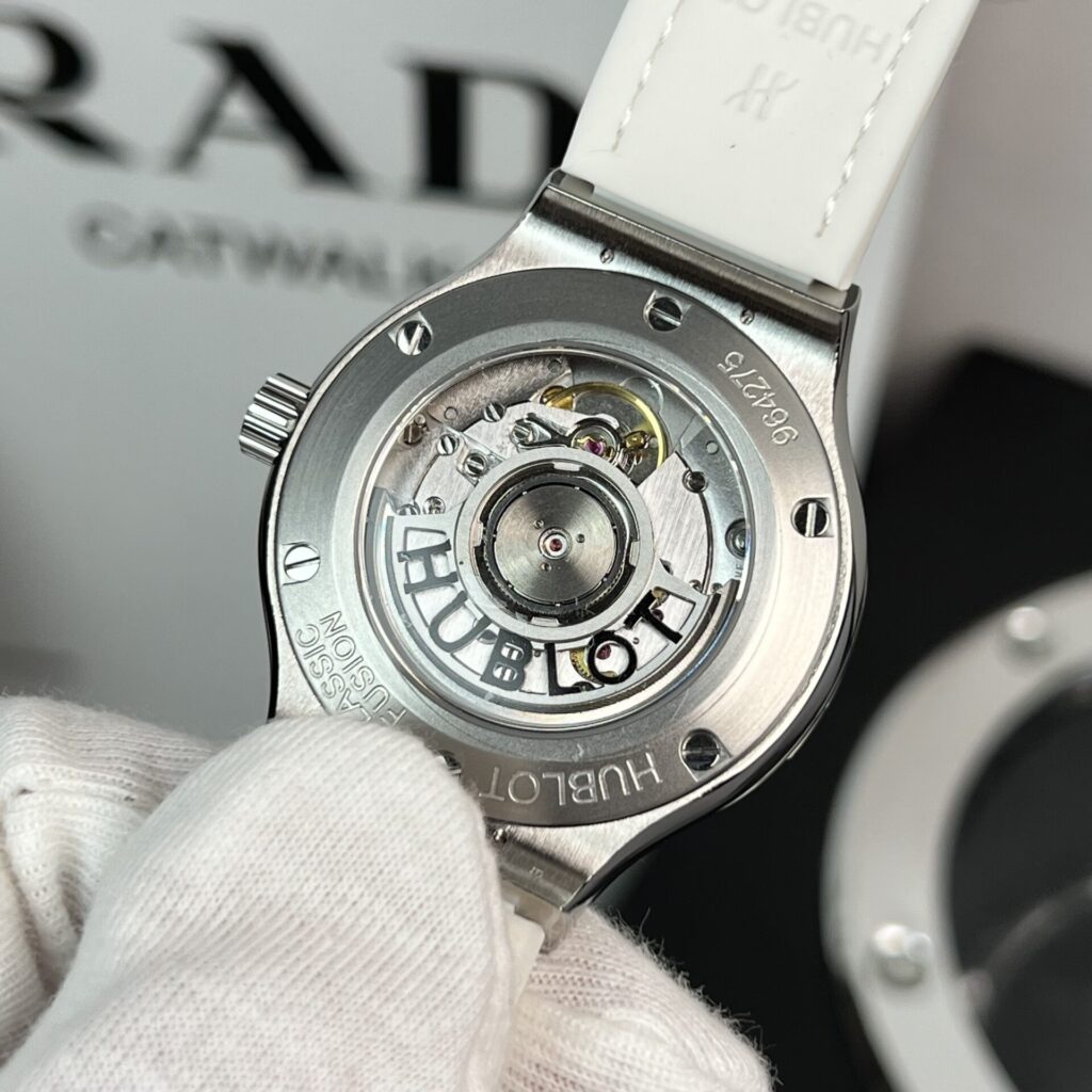 Đồng Hồ Hublot Độ Full Kim Cương Moissanite Màu Trắng HBF 38mm (1)