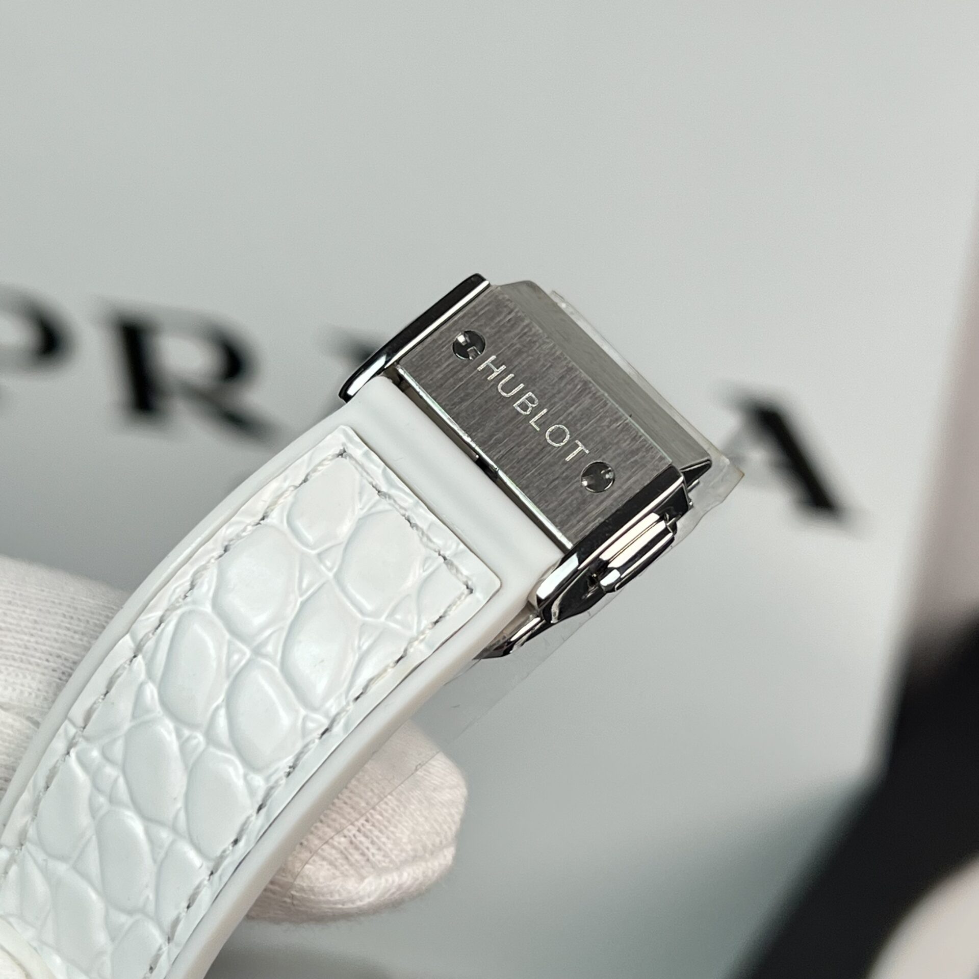 Hublot Classic Fusion Watch Moissanite Diamonds White 38mm - Image 5