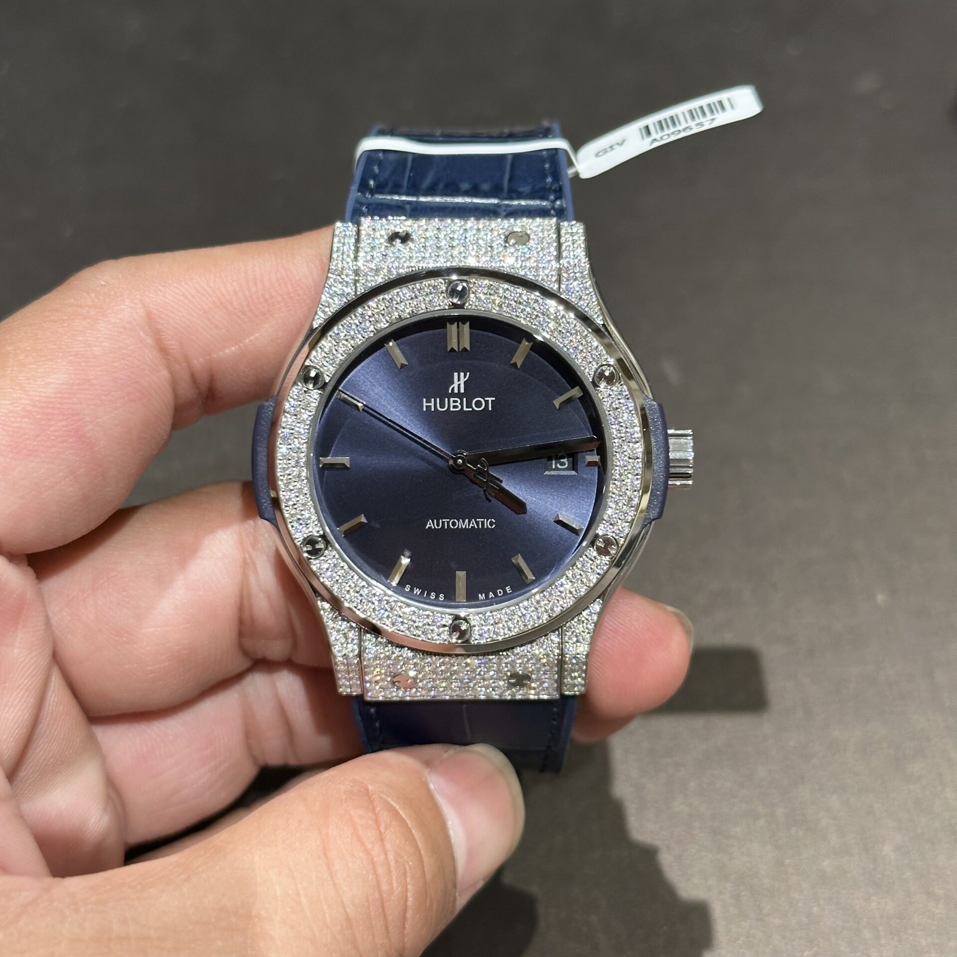 Hublot Watch With Full Diamond Moissanite Diamonds Blue Dial 42mm - Image 2