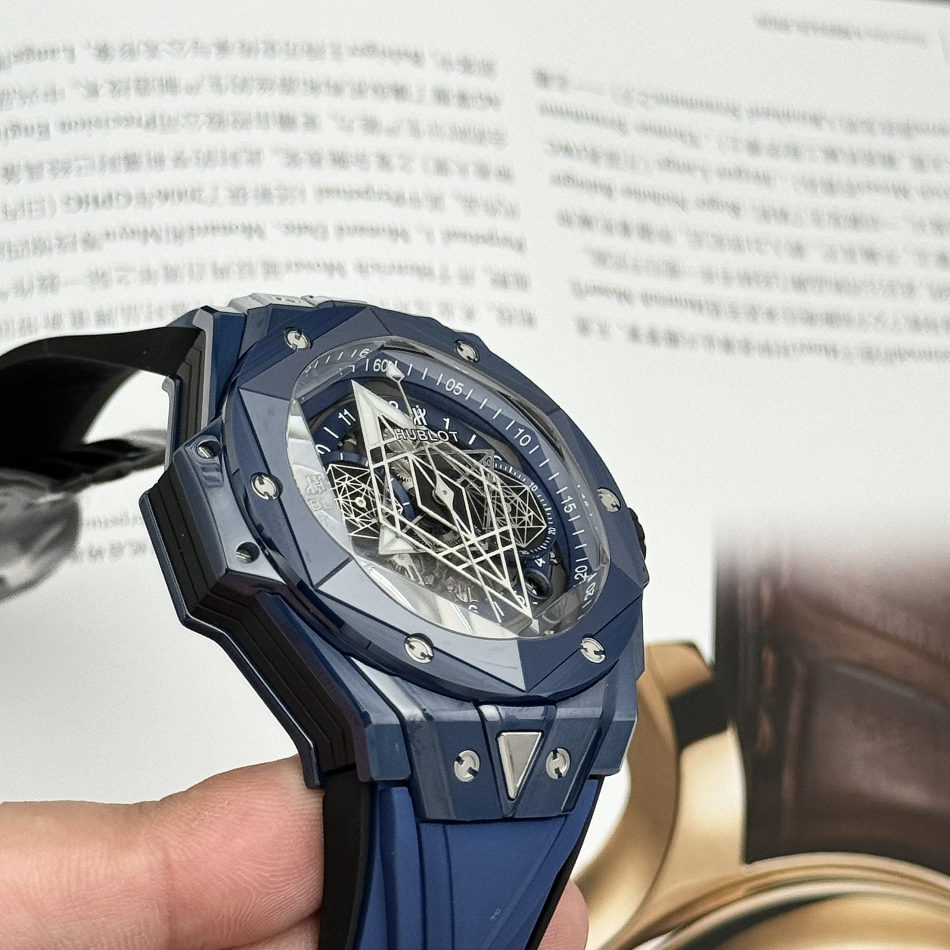 Hublot Watch Big Bang Sang Bleu II Blue Ceramic 45mm - Image 5