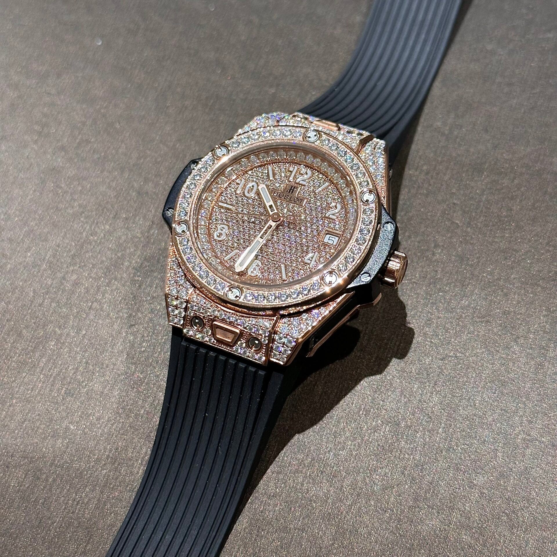 Hublot Watch One Click Gold Wrapped With Full Moissanite 39mm - Image 2