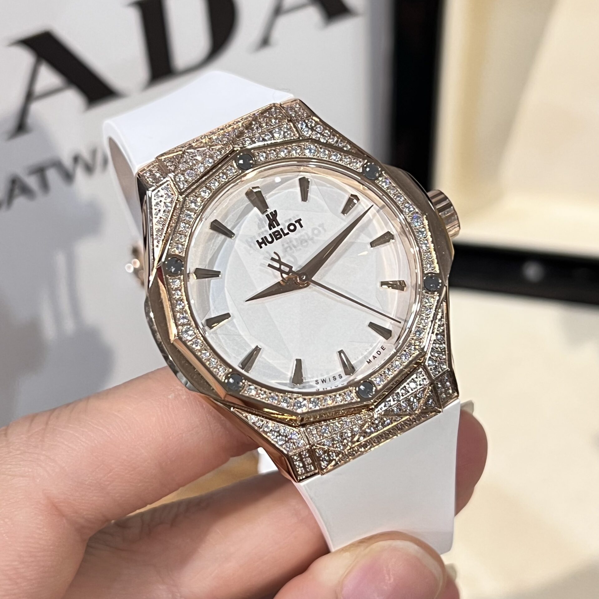 Hublot Orlinski King Gold Watch With Full Diamond Case White 40mm - Image 2