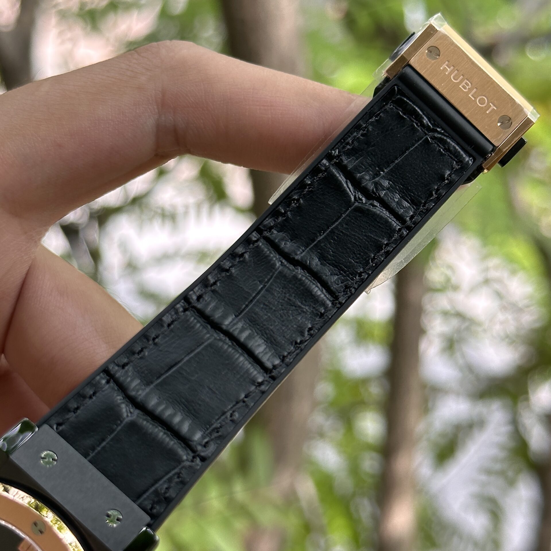 Hublot Classic Fusion Ceramic Demi Gold Carbon Dial Watch 42mm - Image 6