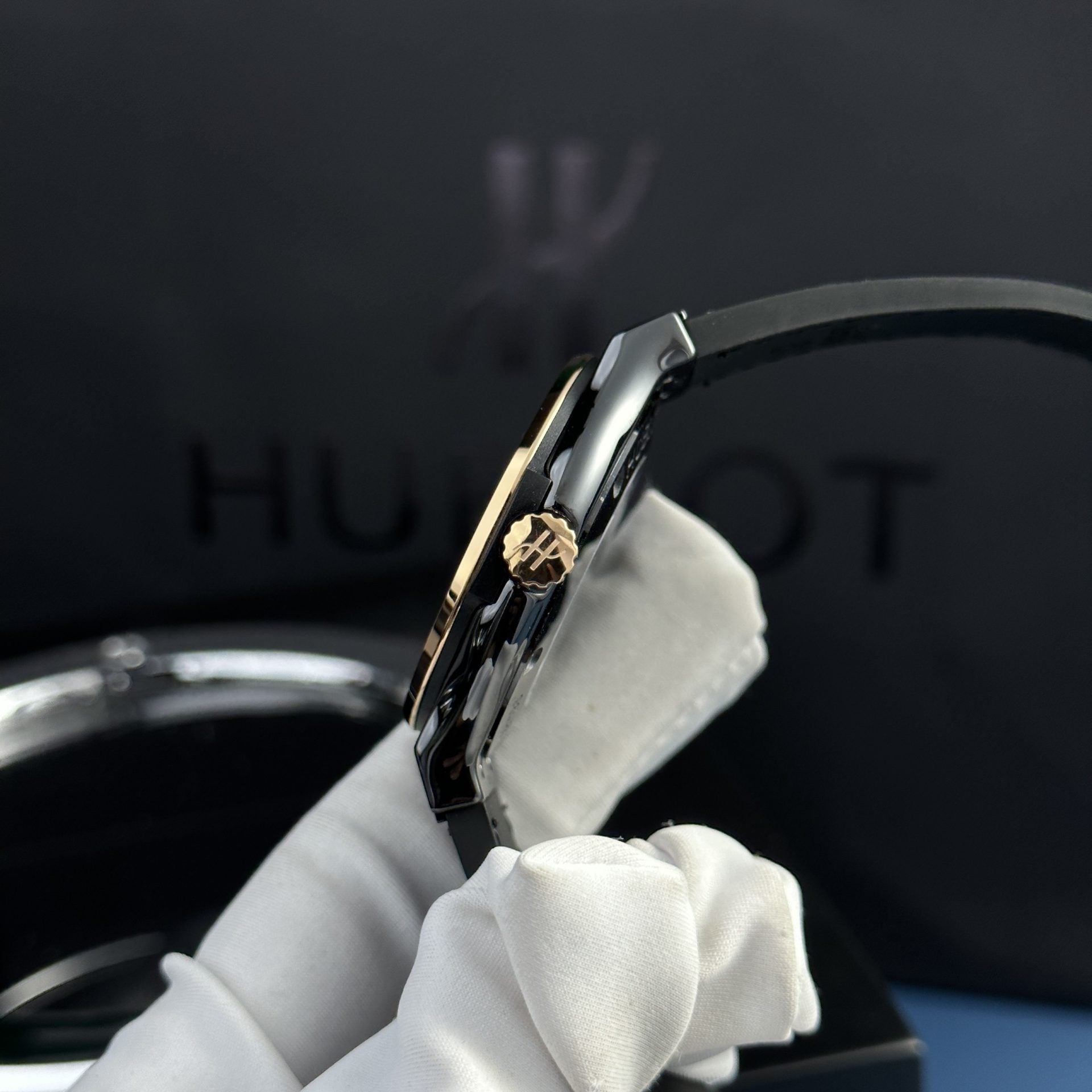 Hublot Watch Classic Fusion Ceramic Demi King Gold 42mm - Image 6
