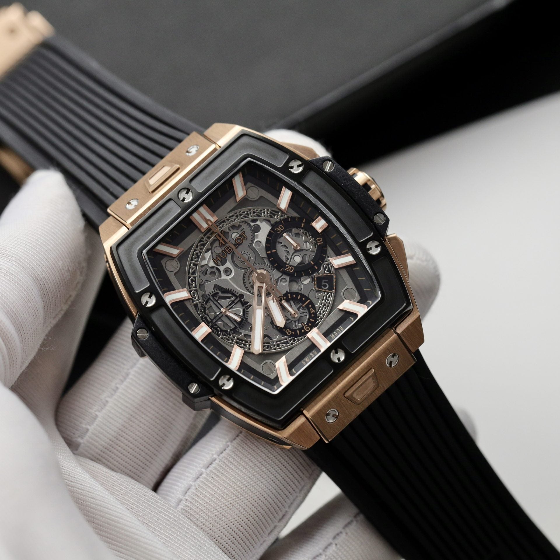 Hublot Watch Spirit Of Big Bang King Gold Black Dial 42mm - Image 3
