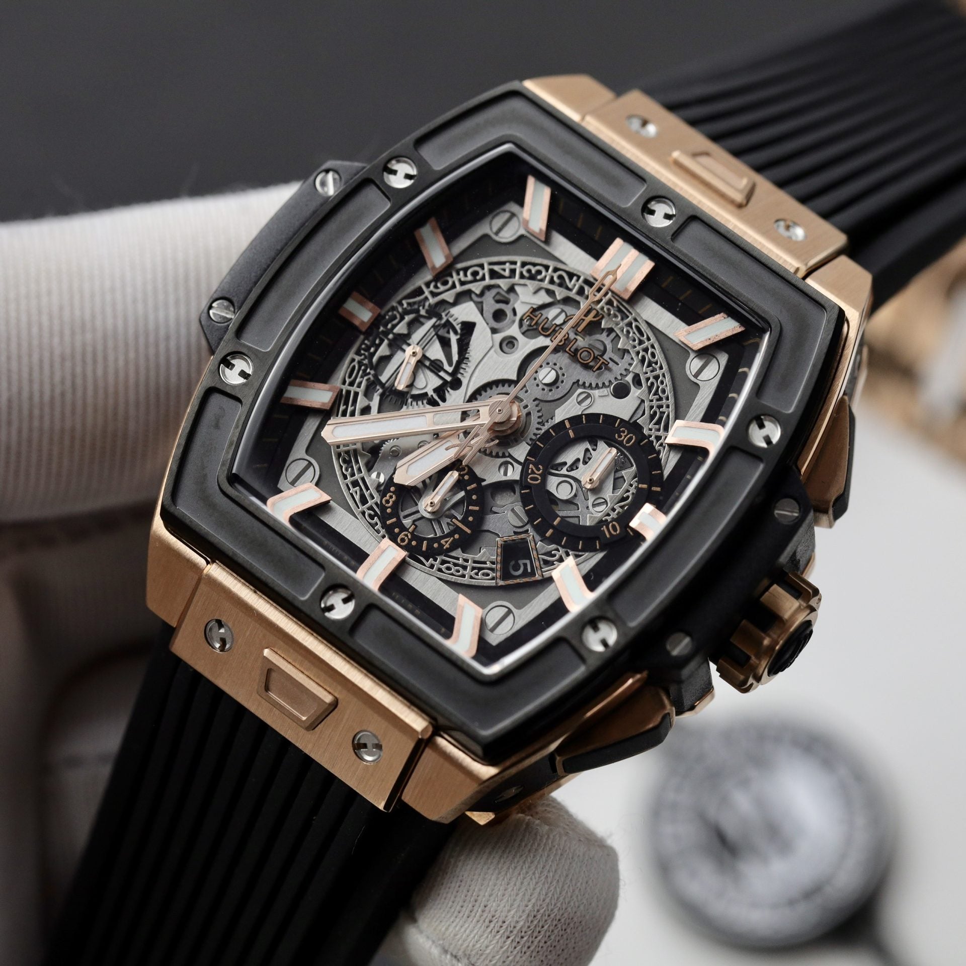 Hublot Watch Spirit Of Big Bang King Gold Black Dial 42mm - Image 5
