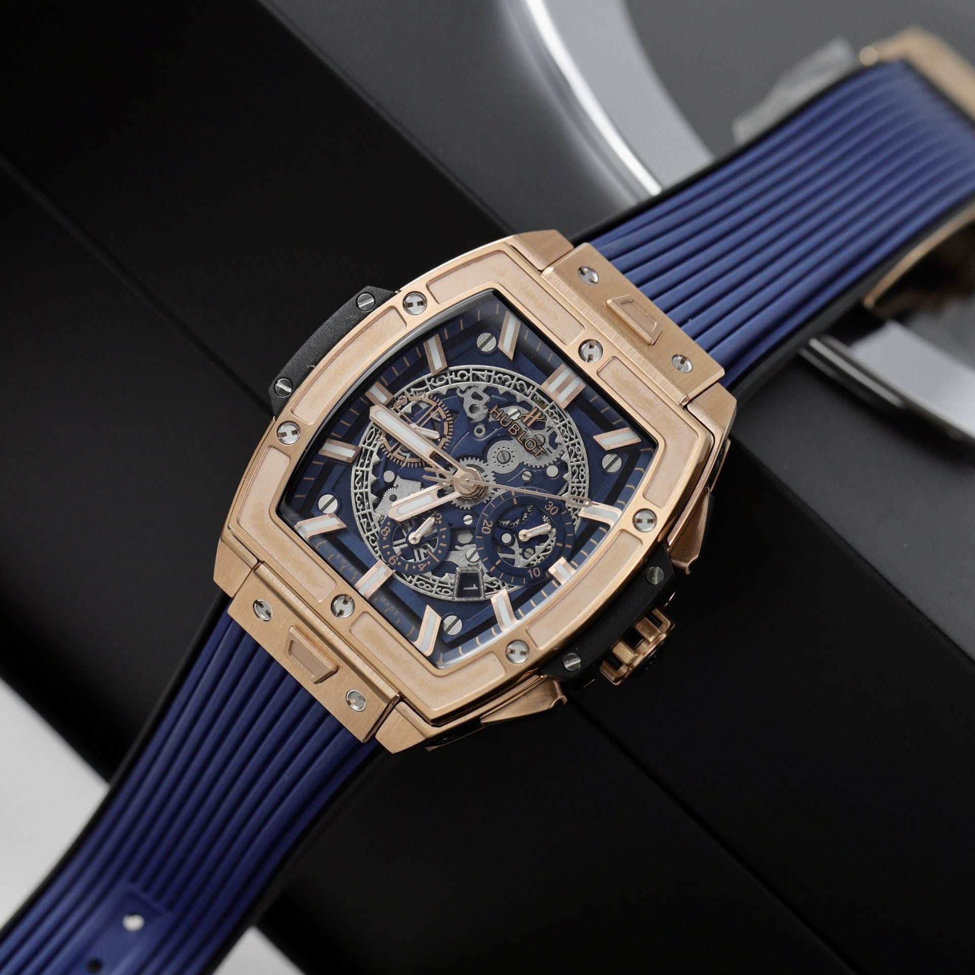 Hublot Watch Spirit Of Big Bang King Gold Dial Blue 42mm - Image 4