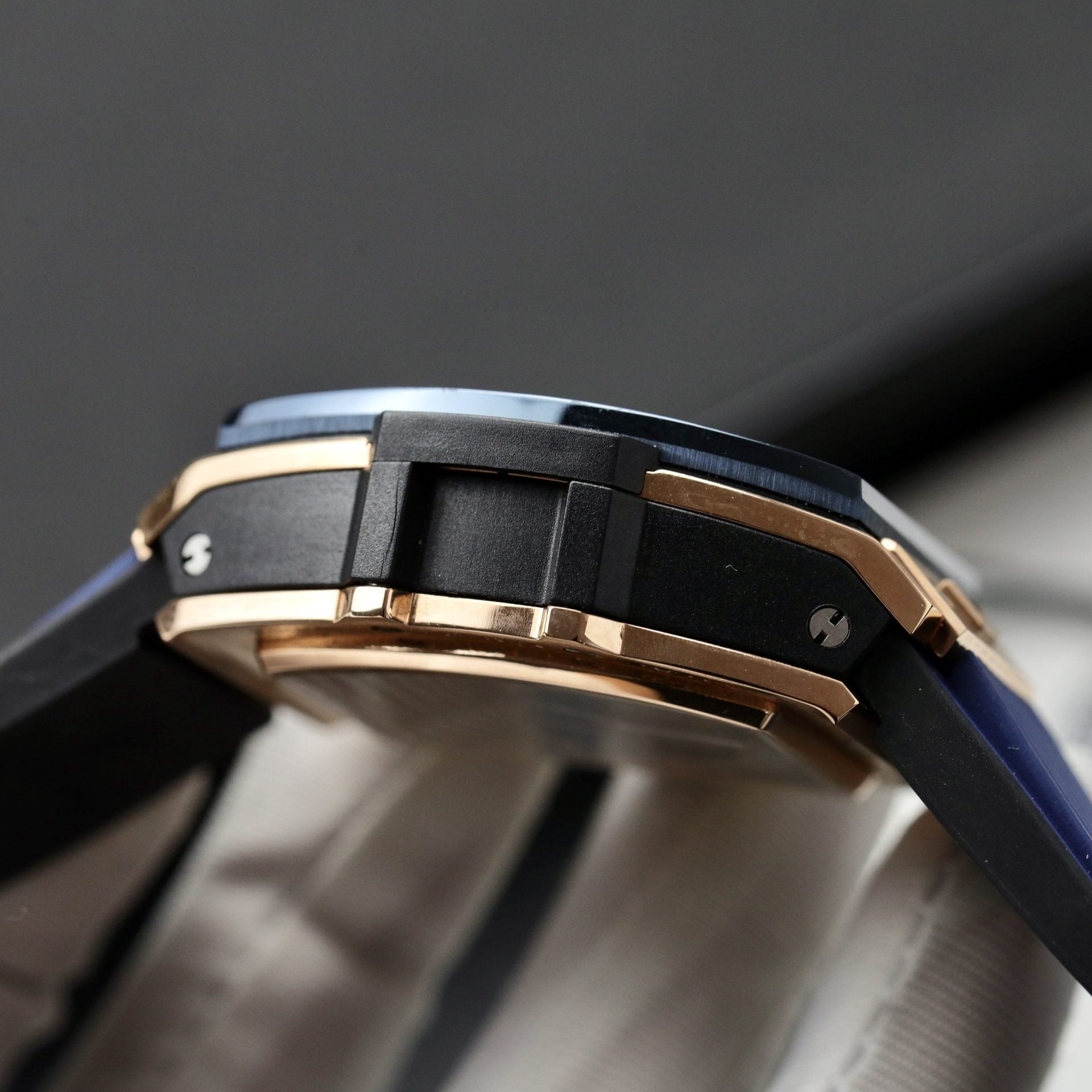 Hublot Watch Spirit Of Big Bang King Gold Bezel Ceramic Blue 42mm - Image 7